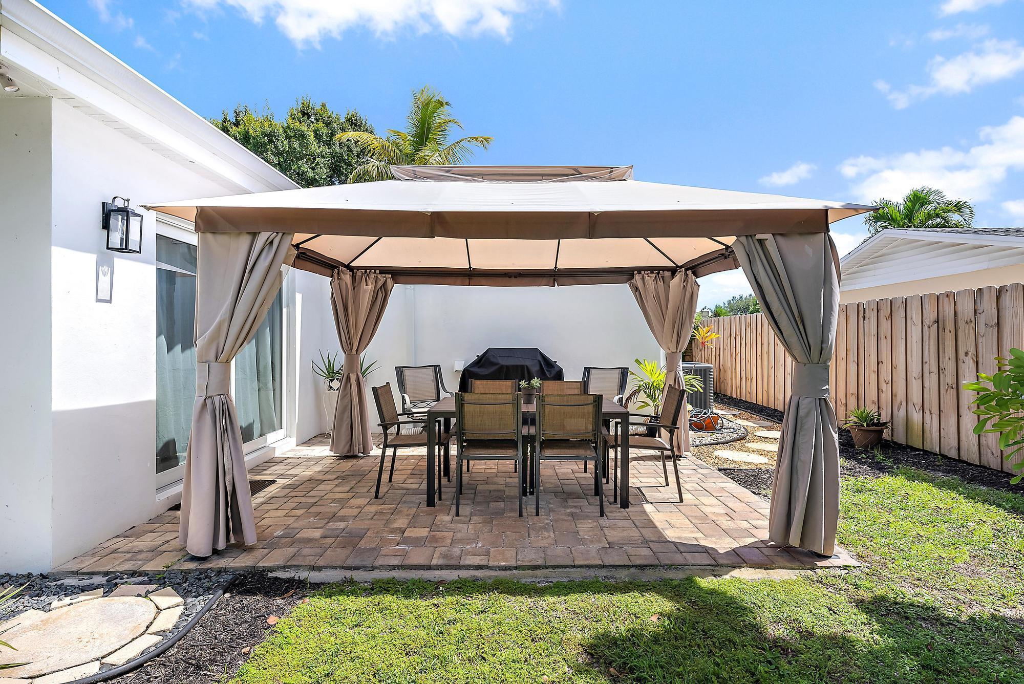 NORTH PALM BEACH VILLAGE - Residential Lease