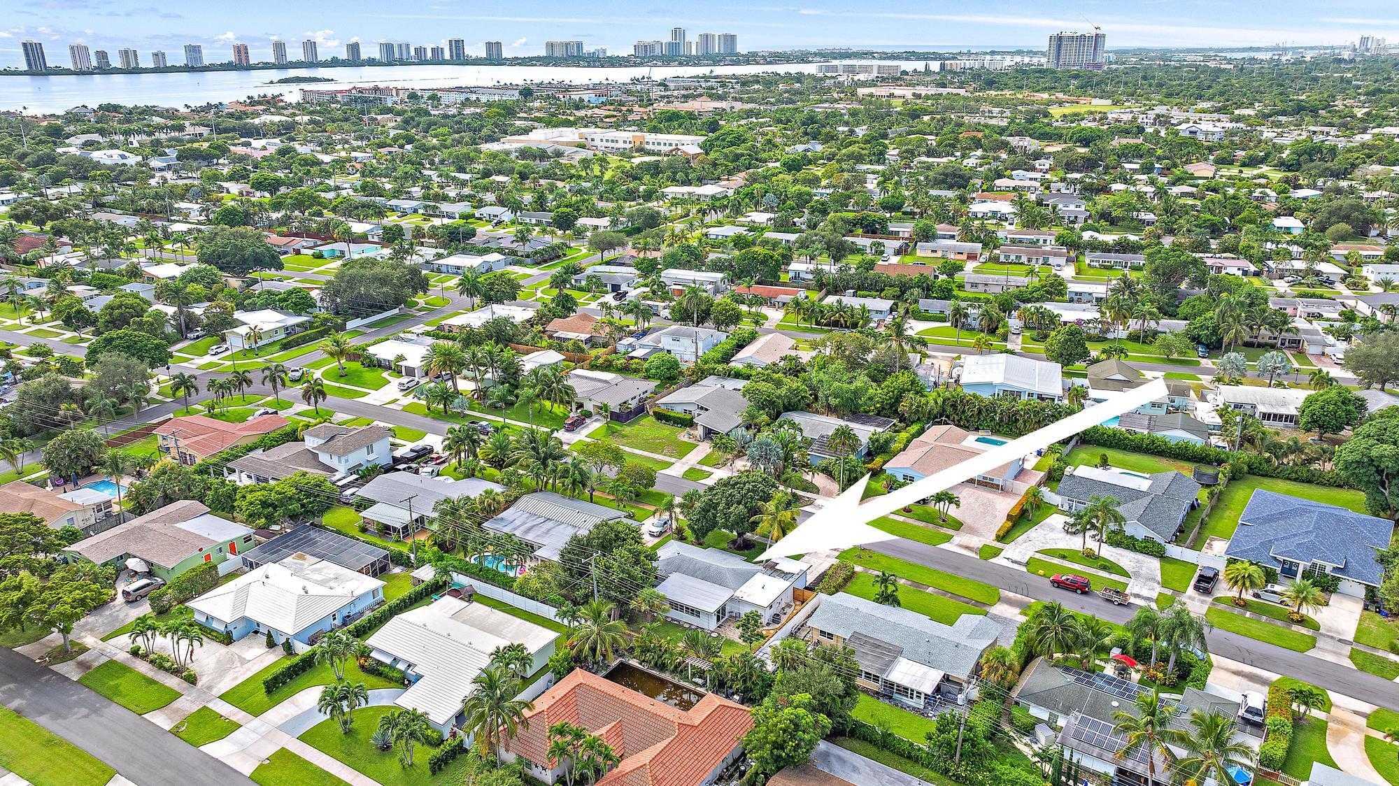 NORTH PALM BEACH VILLAGE - Residential Lease