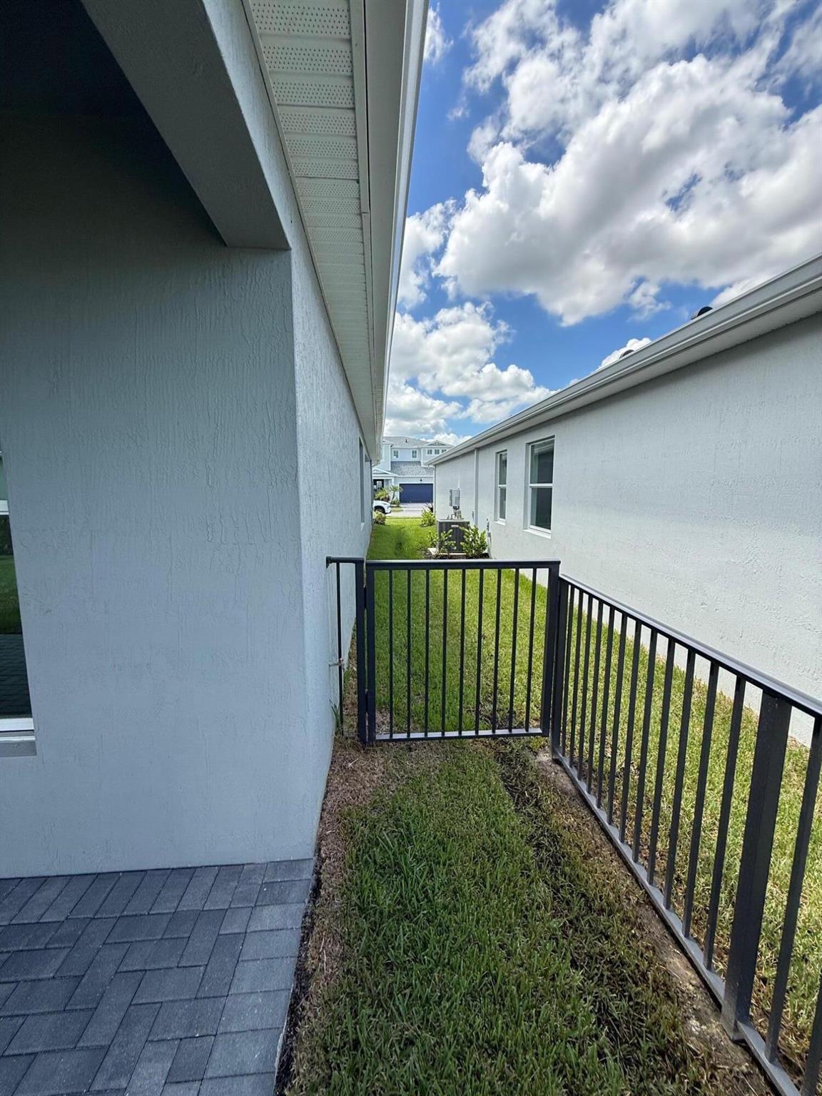 SOUTHERN GROVE PARCEL 28 - Residential Lease