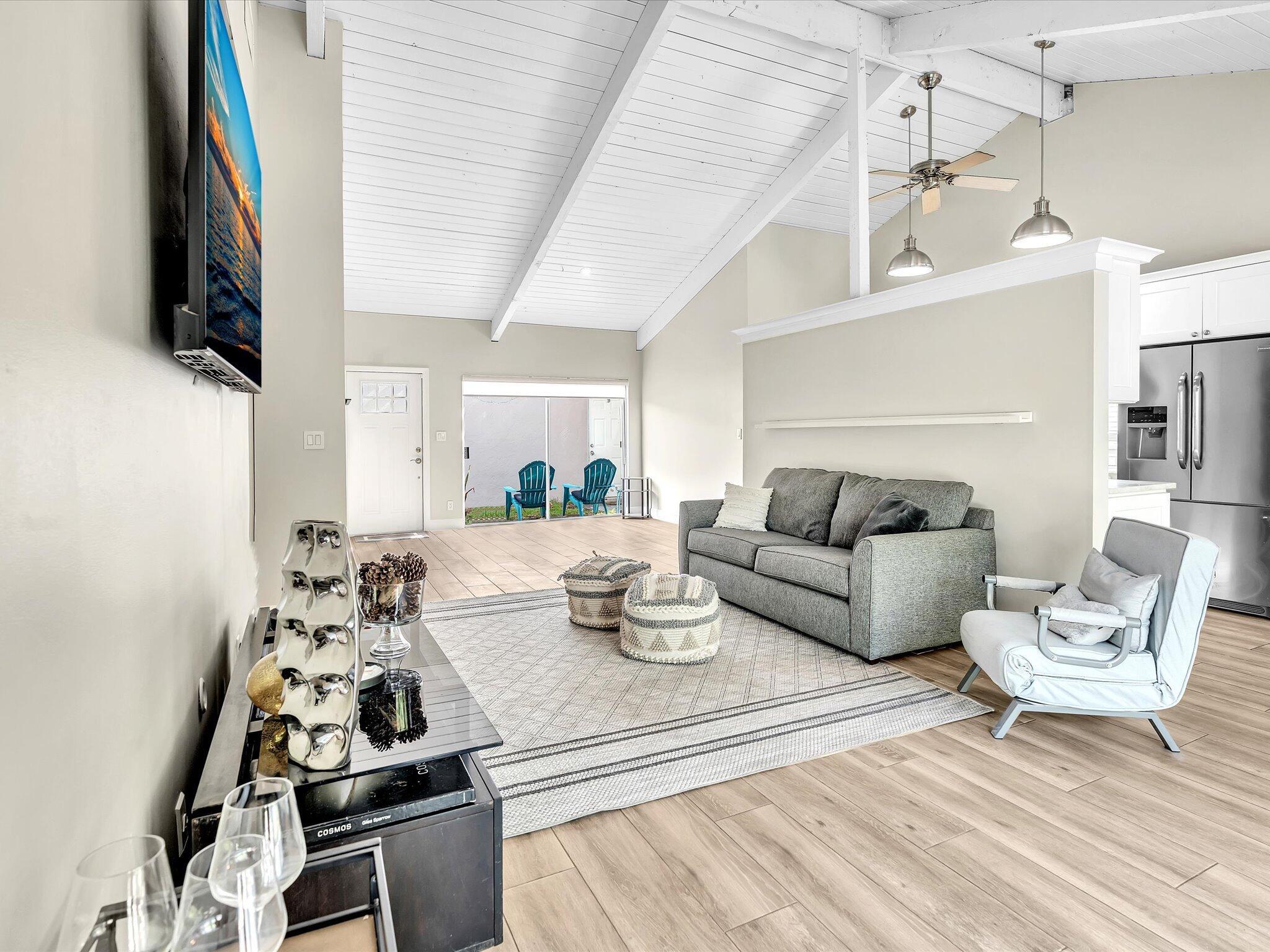SUNFLOWER DELRAY - Residential Lease