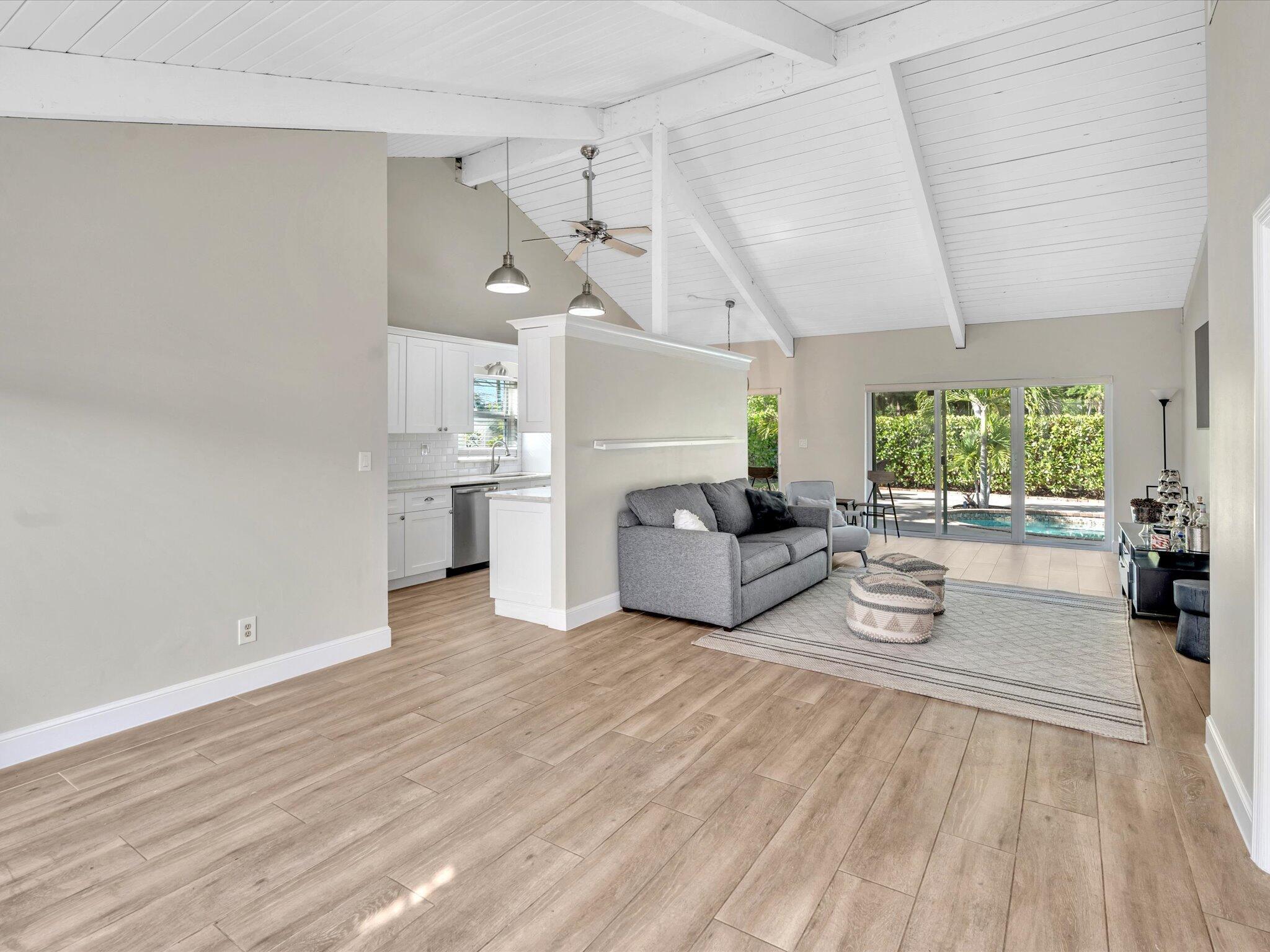 SUNFLOWER DELRAY - Residential Lease