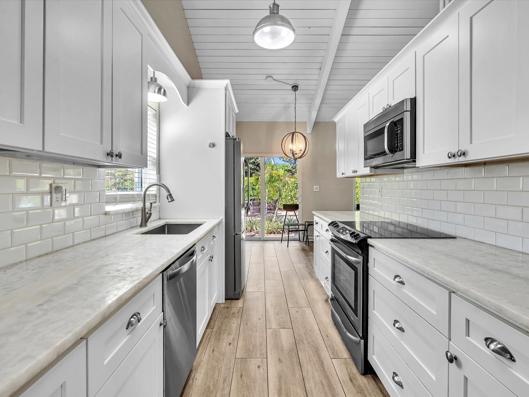SUNFLOWER DELRAY - Residential Lease