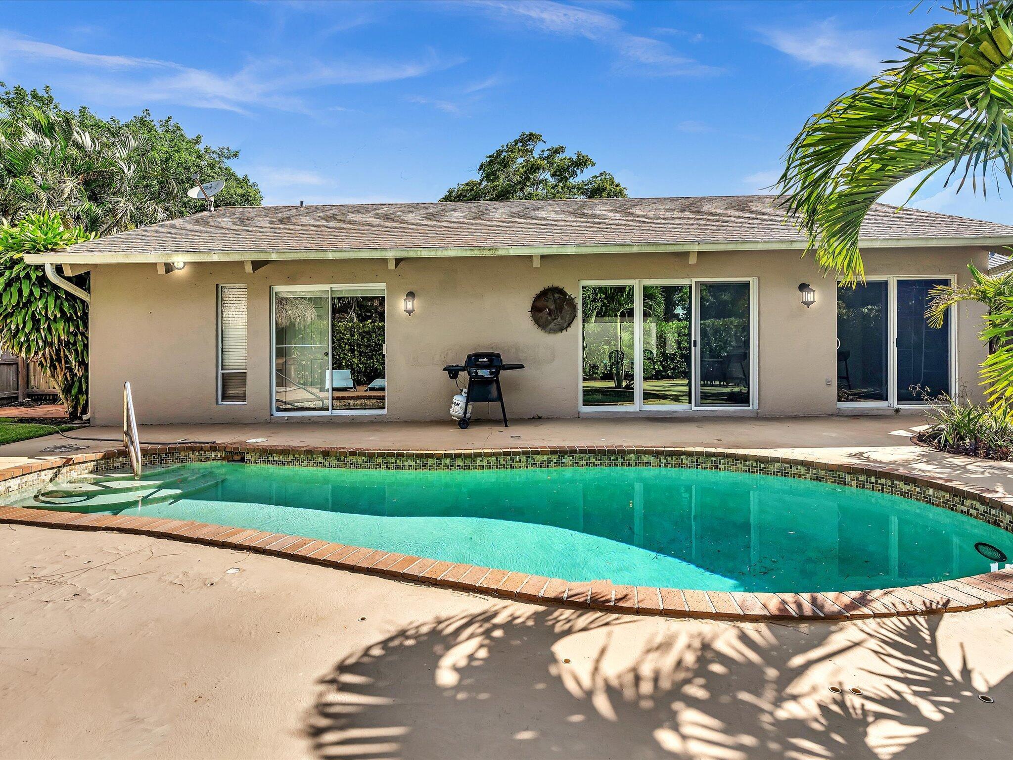 SUNFLOWER DELRAY - Residential Lease