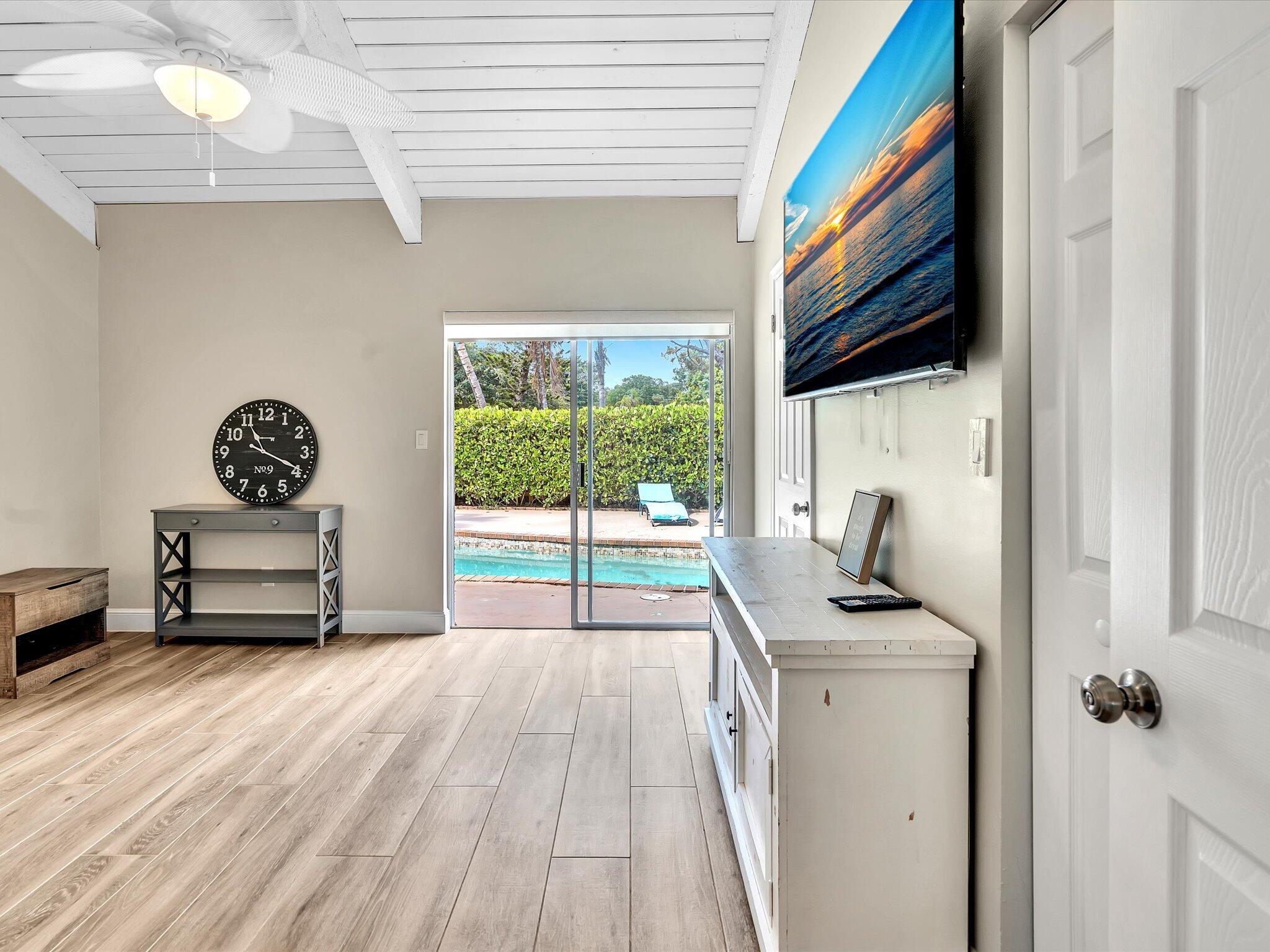SUNFLOWER DELRAY - Residential Lease