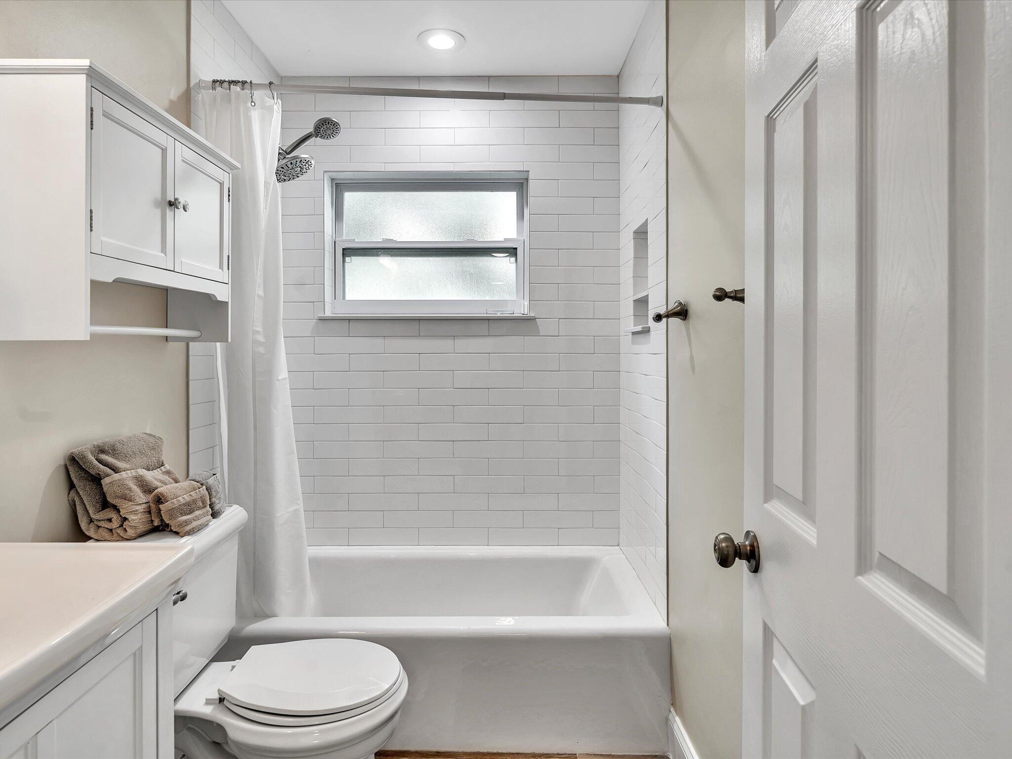 SUNFLOWER DELRAY - Residential Lease