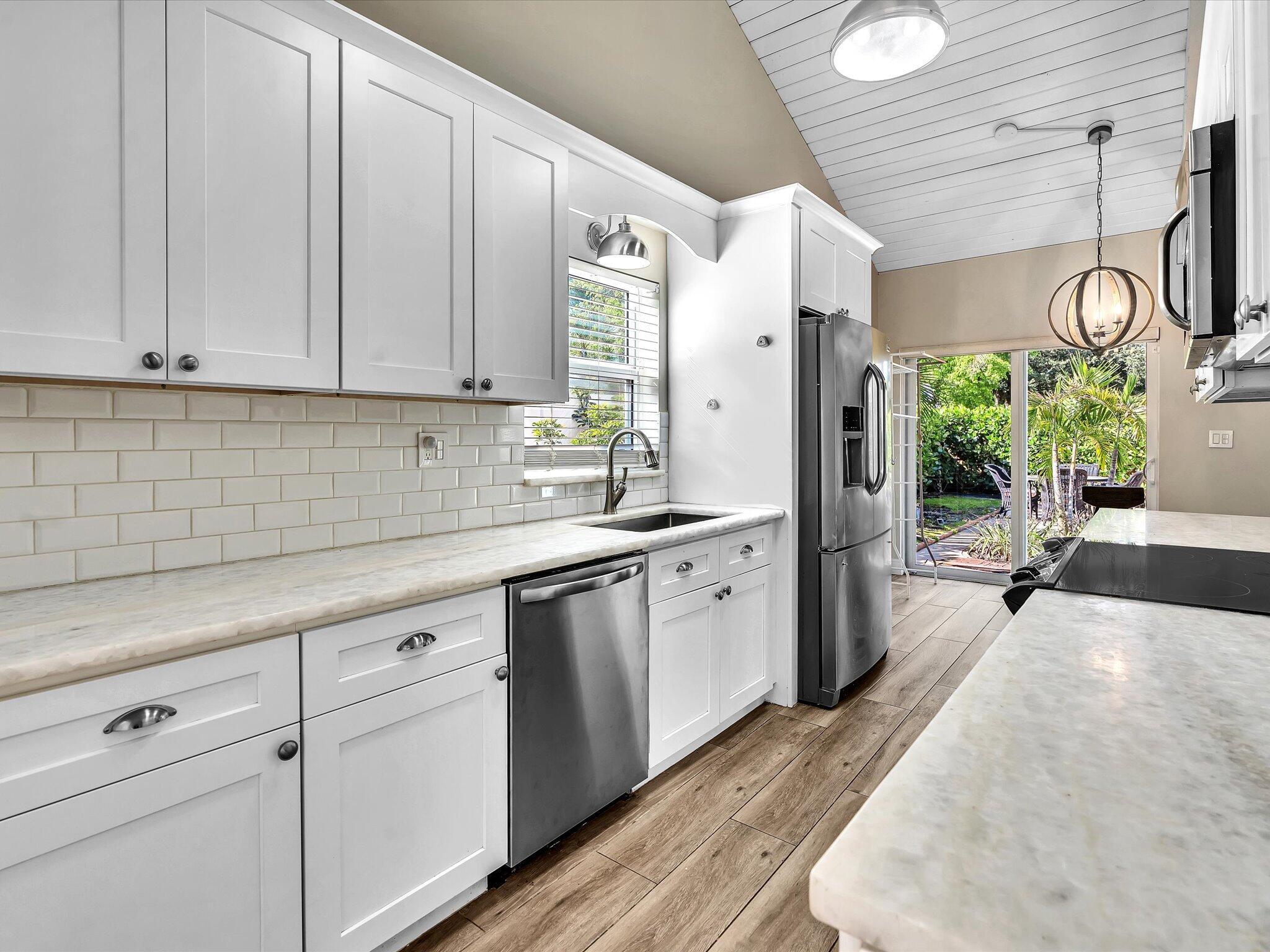 SUNFLOWER DELRAY - Residential Lease