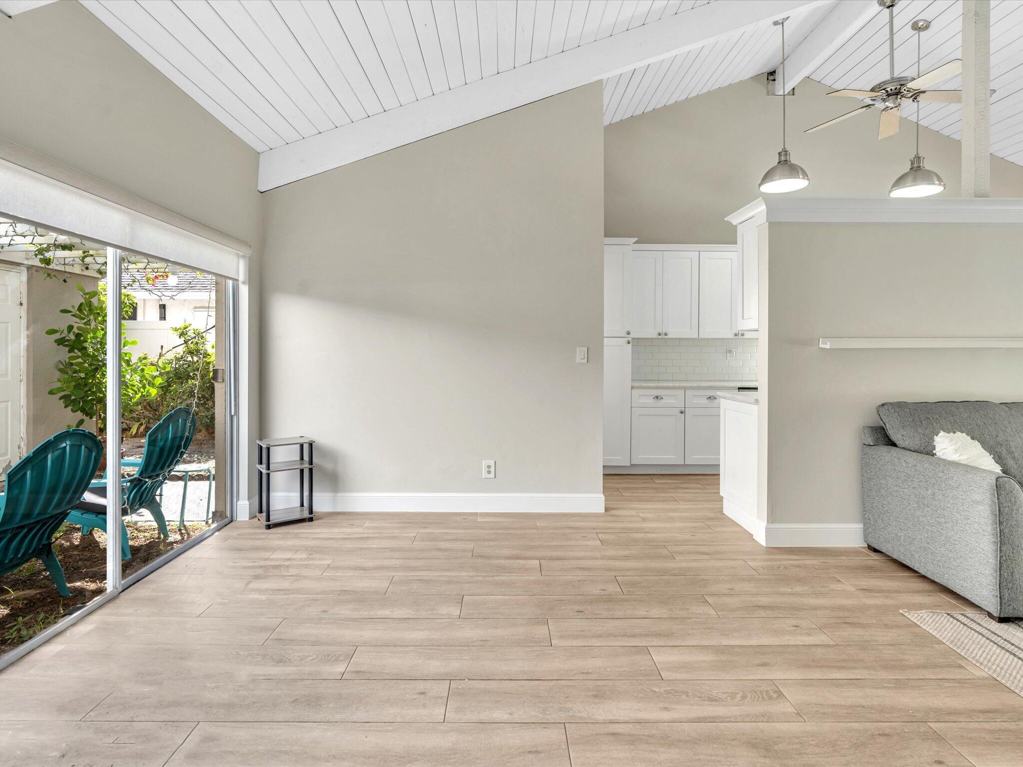 SUNFLOWER DELRAY - Residential Lease