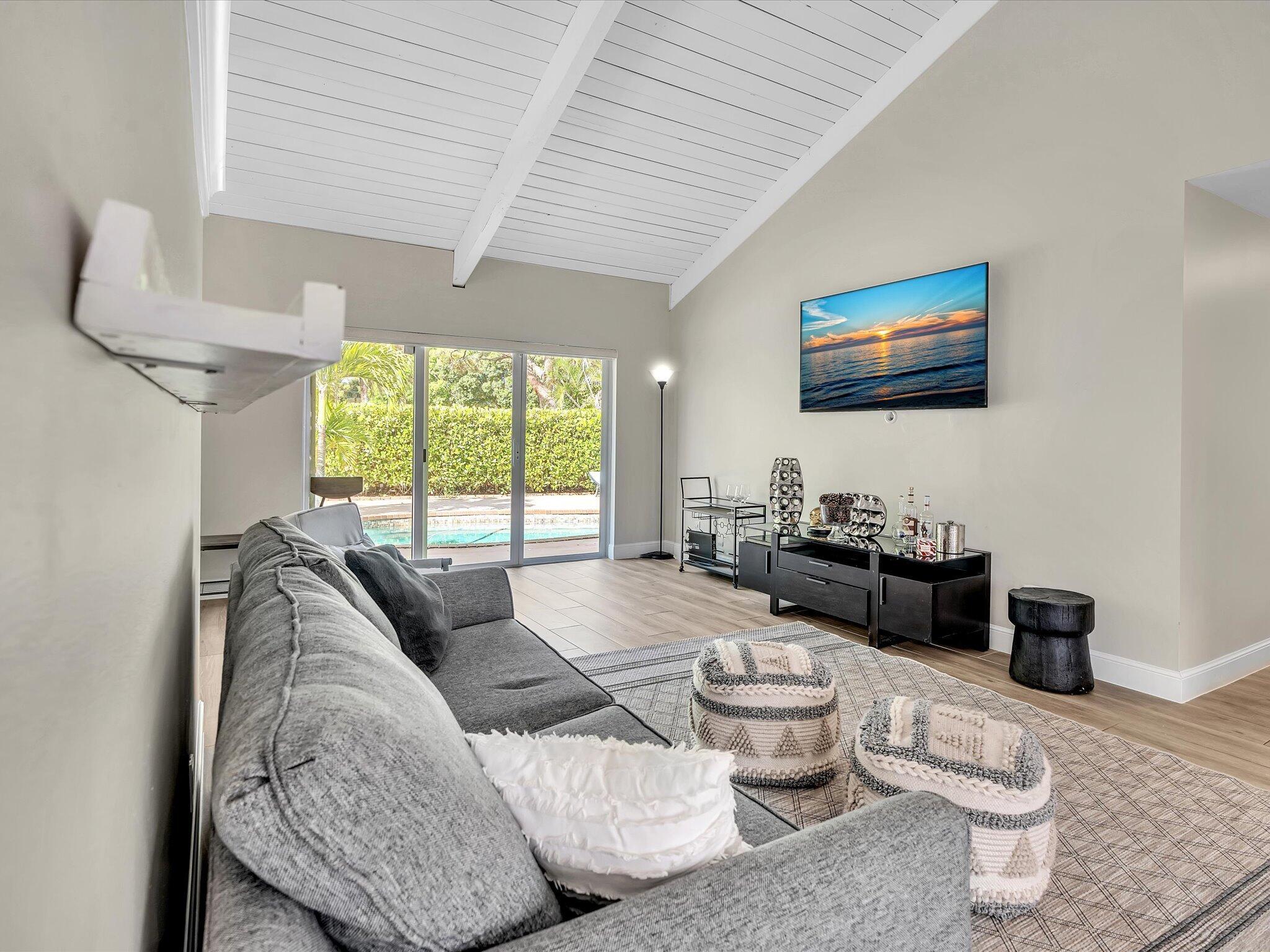 SUNFLOWER DELRAY - Residential Lease