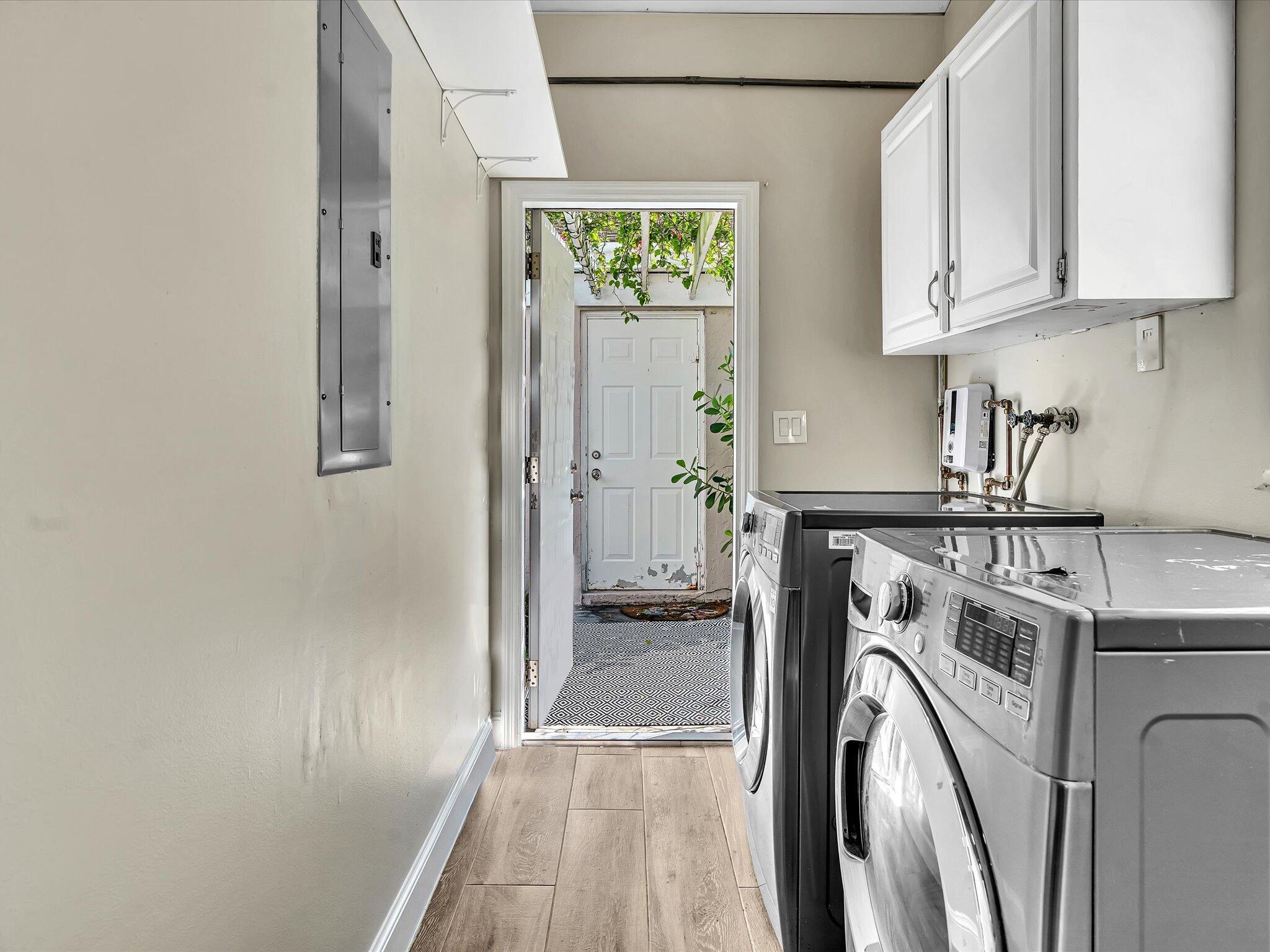 SUNFLOWER DELRAY - Residential Lease