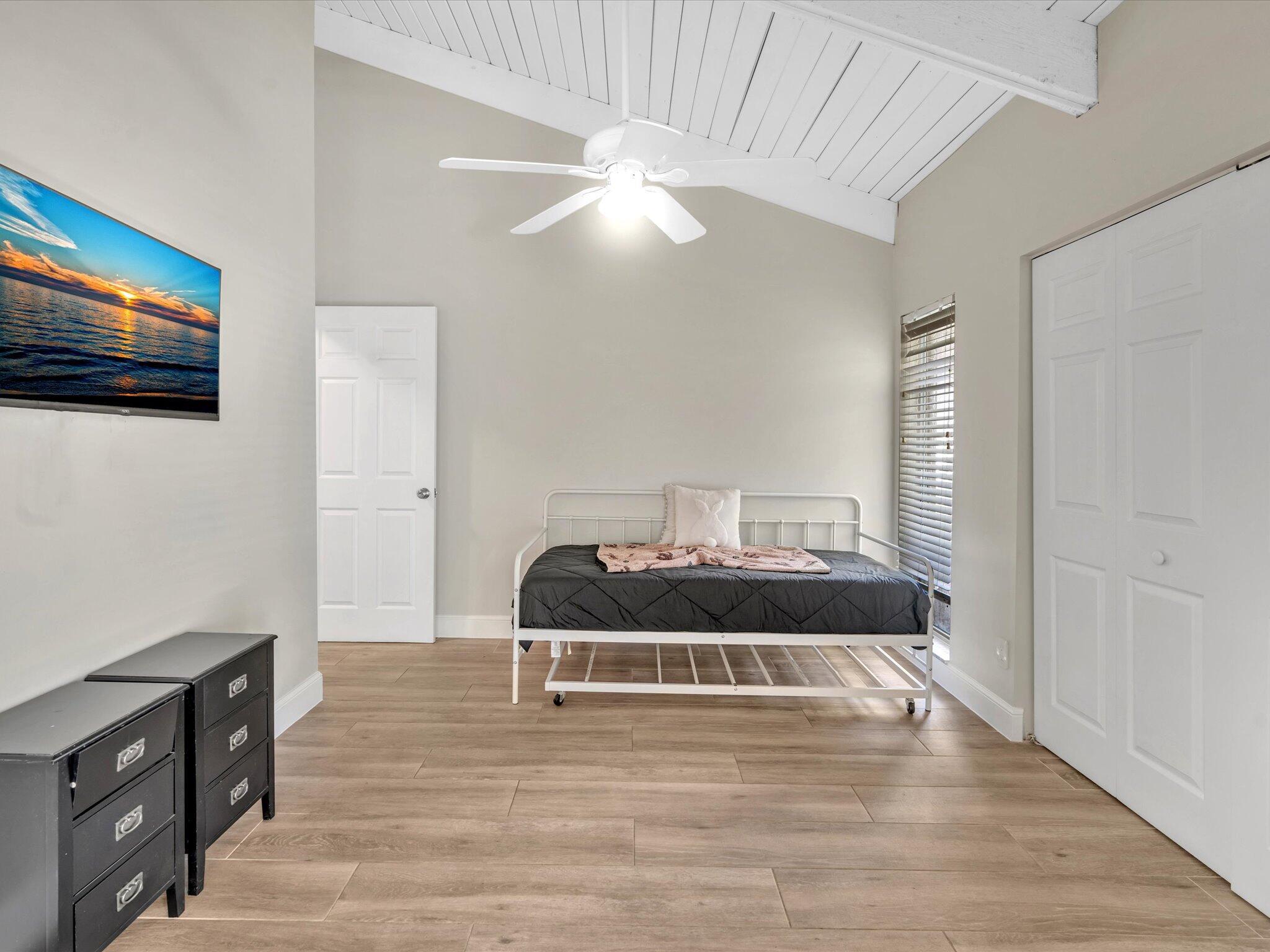 SUNFLOWER DELRAY - Residential Lease