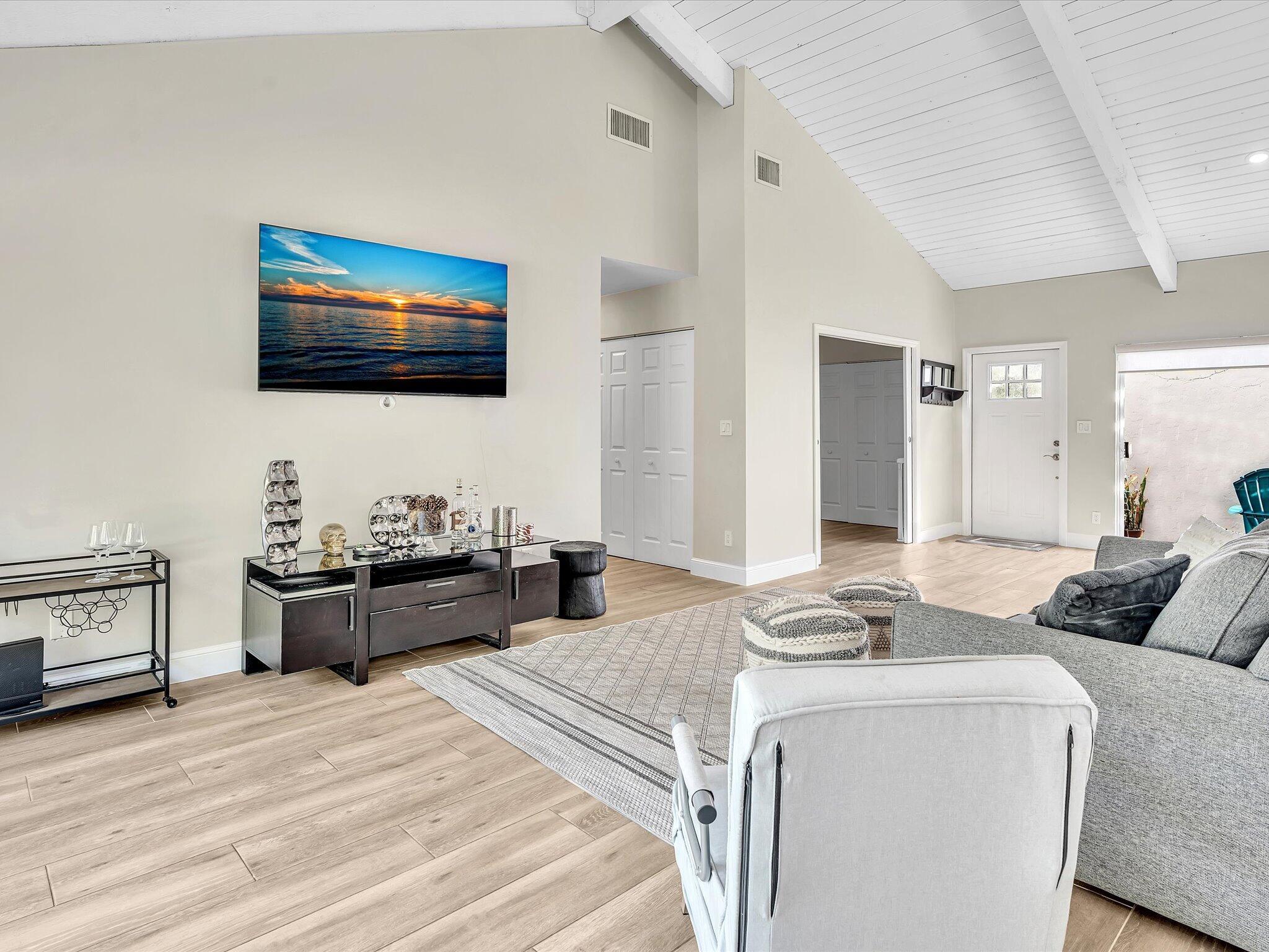 SUNFLOWER DELRAY - Residential Lease