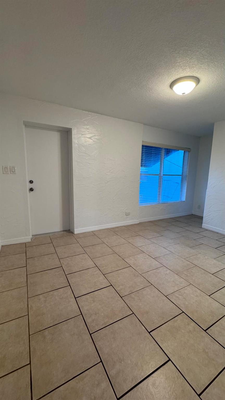 LAKE WORTH TOWN OF - Residential Lease