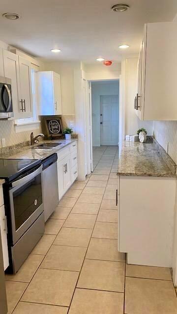 LAKE WORTH TOWN OF - Residential Lease