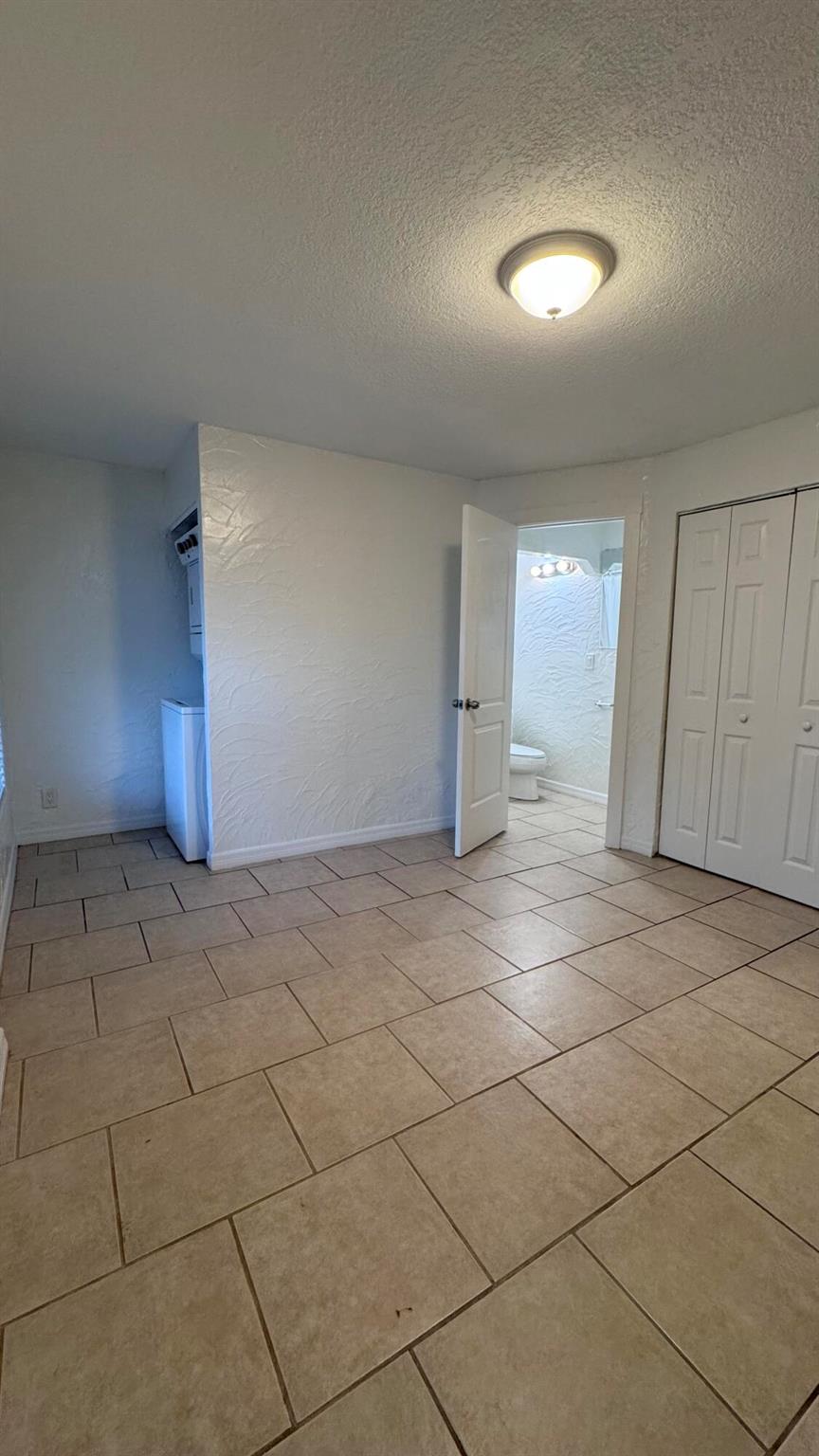 LAKE WORTH TOWN OF - Residential Lease