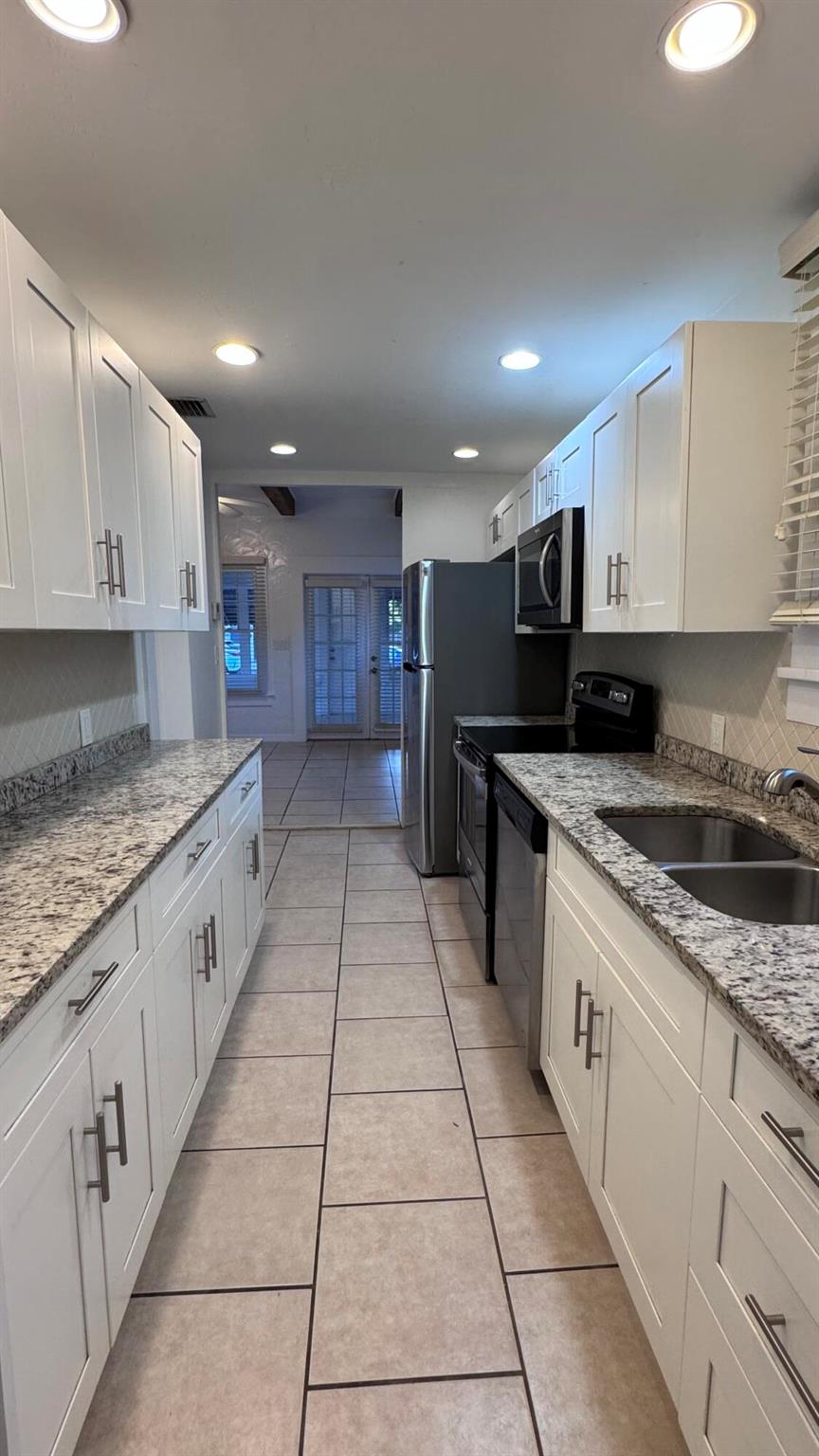 LAKE WORTH TOWN OF - Residential Lease