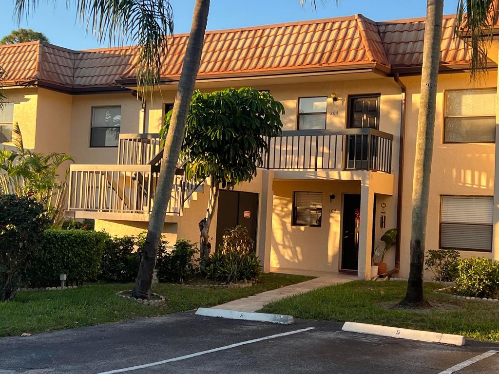 Photo of 7101 Golf Colony 204 Court #204, Lake Worth, FL 33467 (MLS # R11045959)