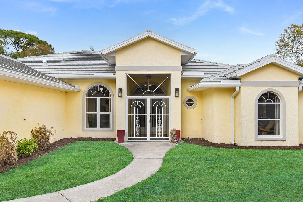 Photo of 409 SW Sycamore Cove, Port Saint Lucie, FL 34986 (MLS # R11164431)