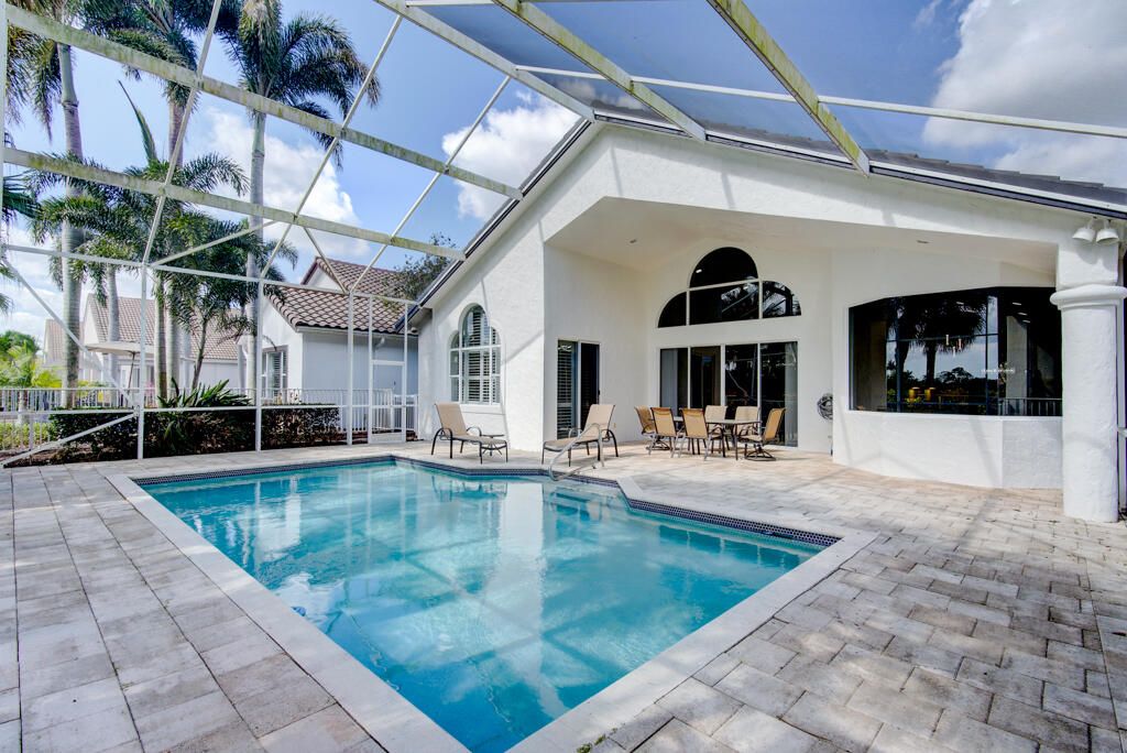 Photo of 6646 Oakmont Way, West Palm Beach, FL 33412 (MLS # B26020453)