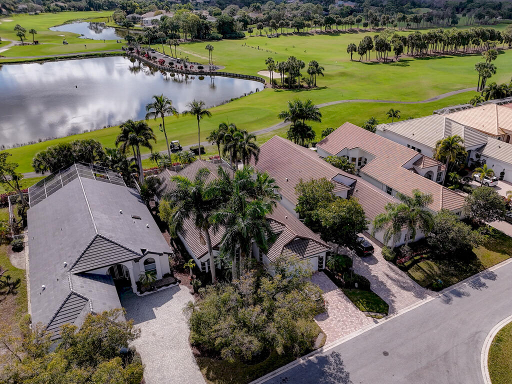 6646 Oakmont Way