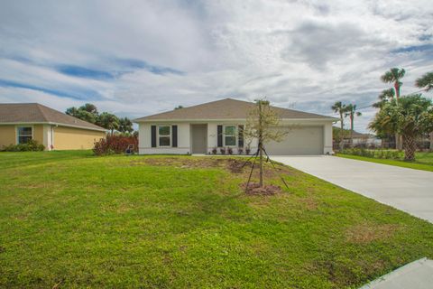 Property photo of 450 Kendall Avenue, Sebastian, FL 32958