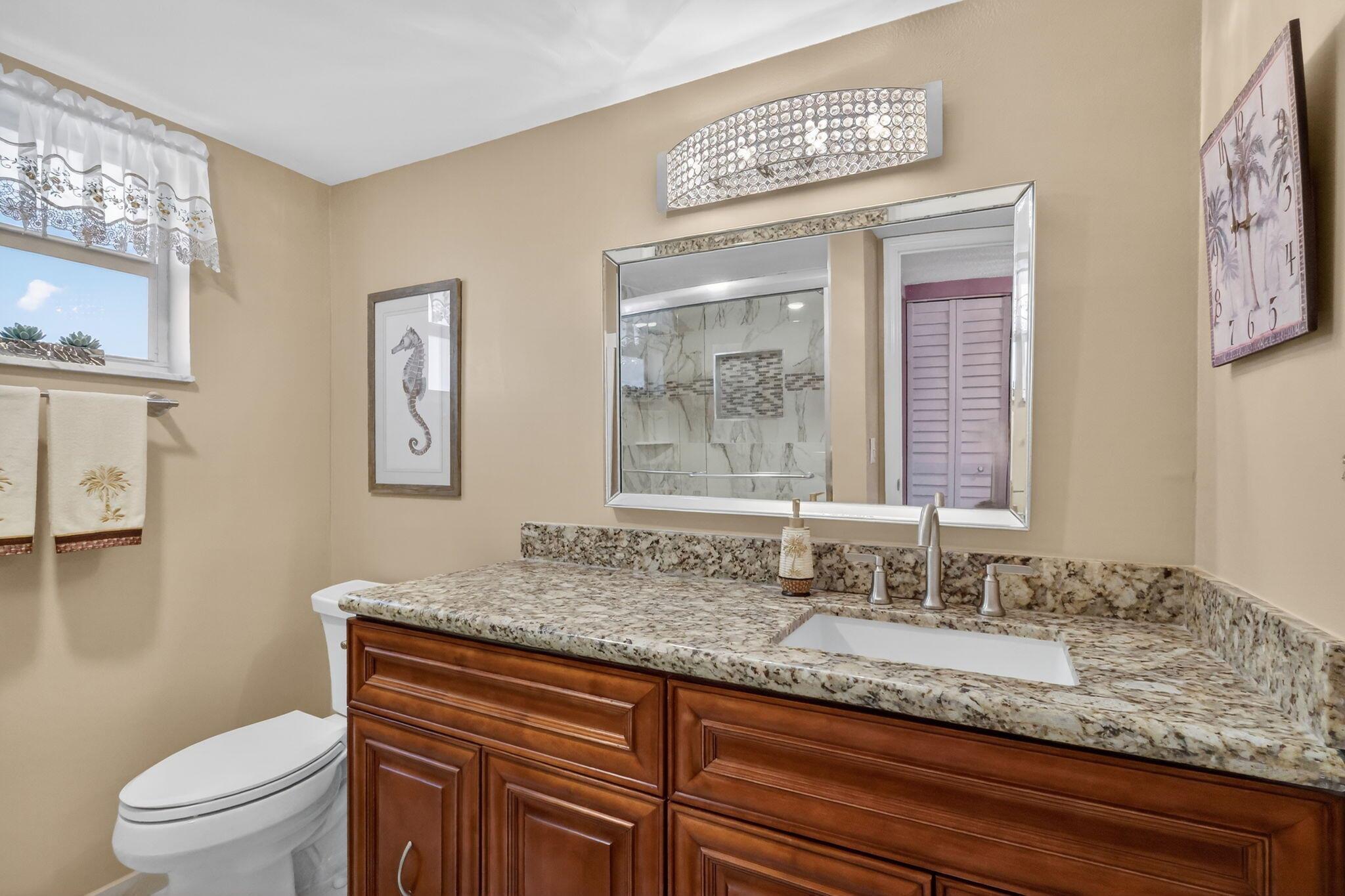 COLONIAL CLUB CONDO SEC 2 - Residential