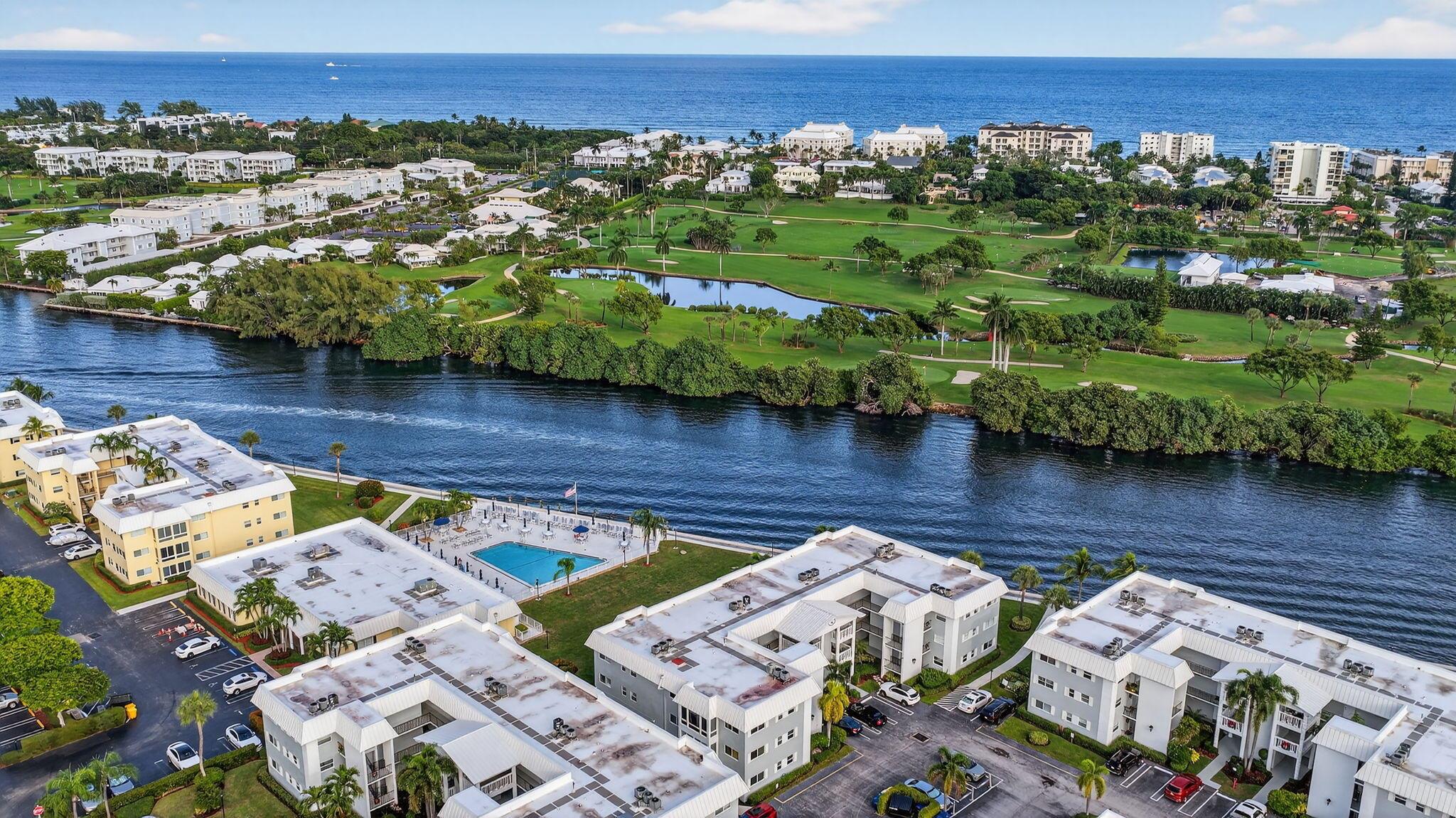 COLONIAL CLUB CONDO SEC 2 - Residential