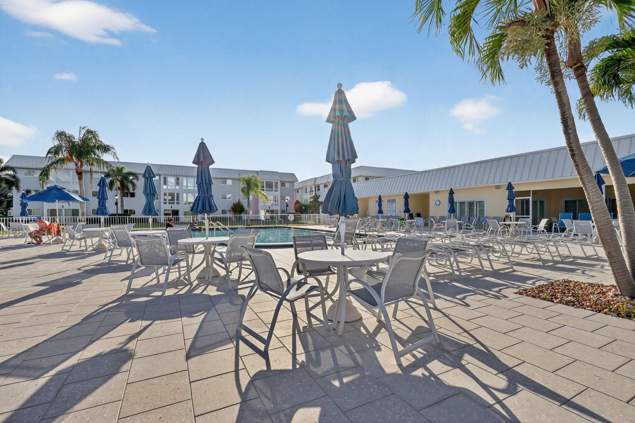 COLONIAL CLUB CONDO SEC 2 - Residential