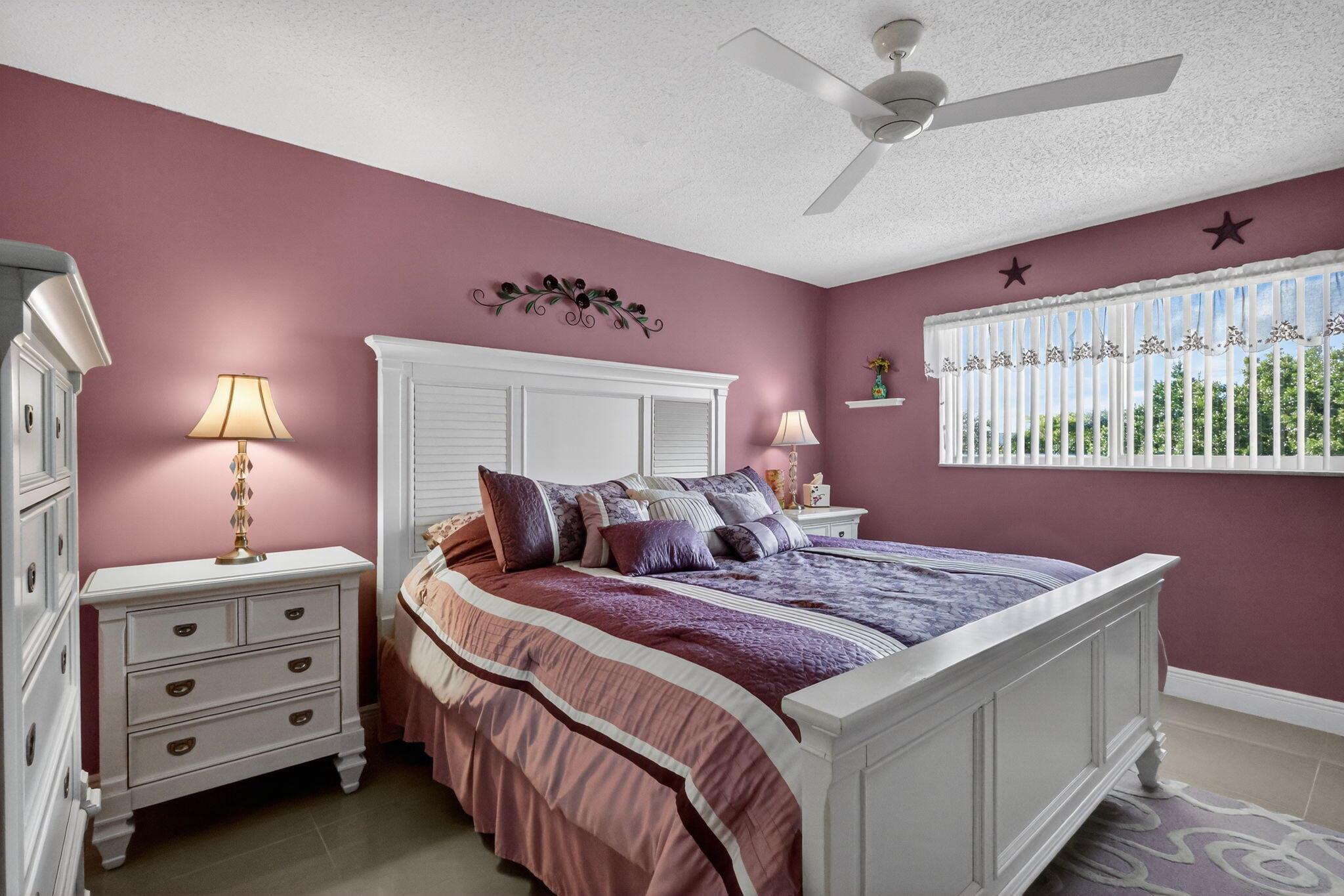 COLONIAL CLUB CONDO SEC 2 - Residential