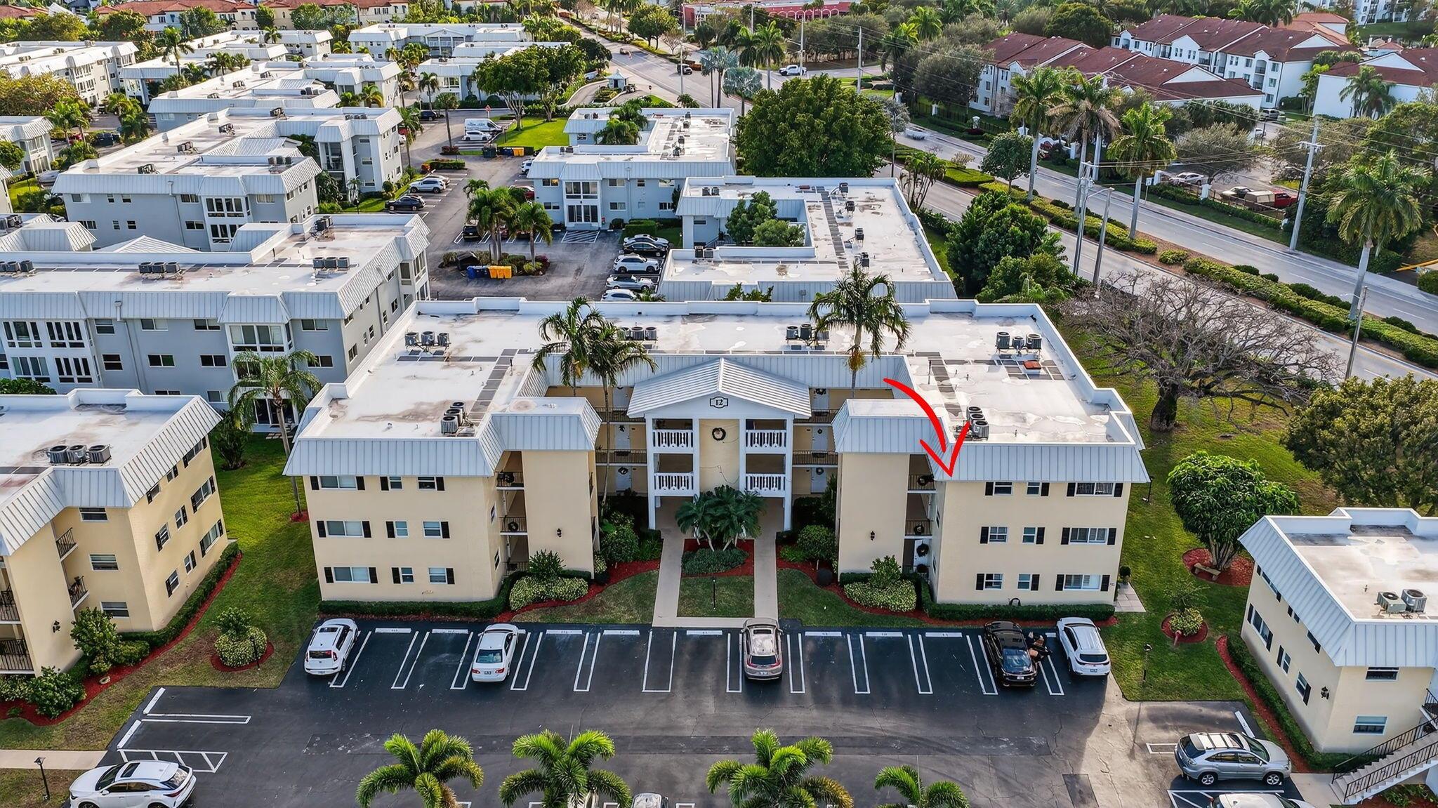 COLONIAL CLUB CONDO SEC 2 - Residential