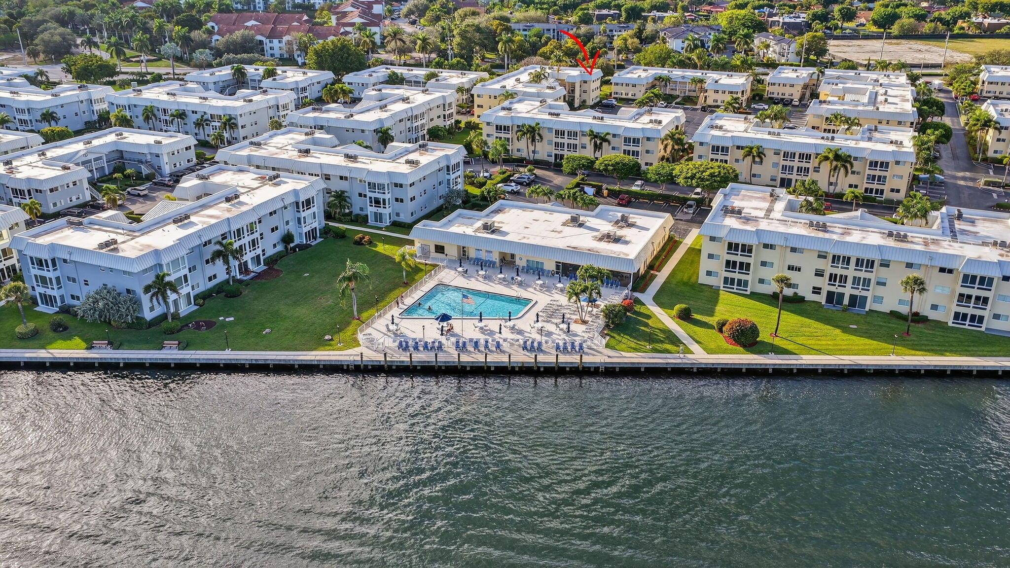 COLONIAL CLUB CONDO SEC 2 - Residential