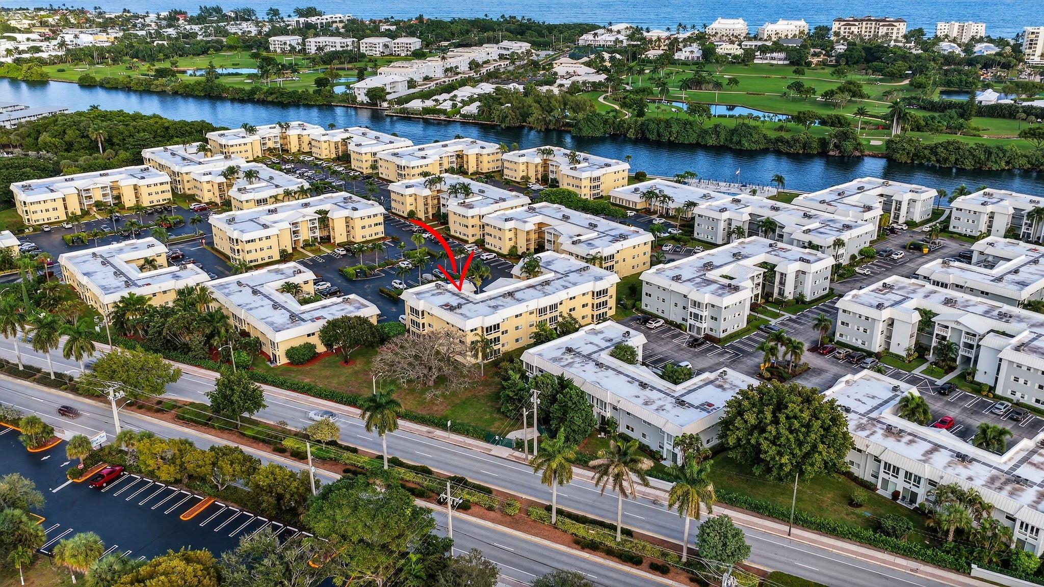 COLONIAL CLUB CONDO SEC 2 - Residential