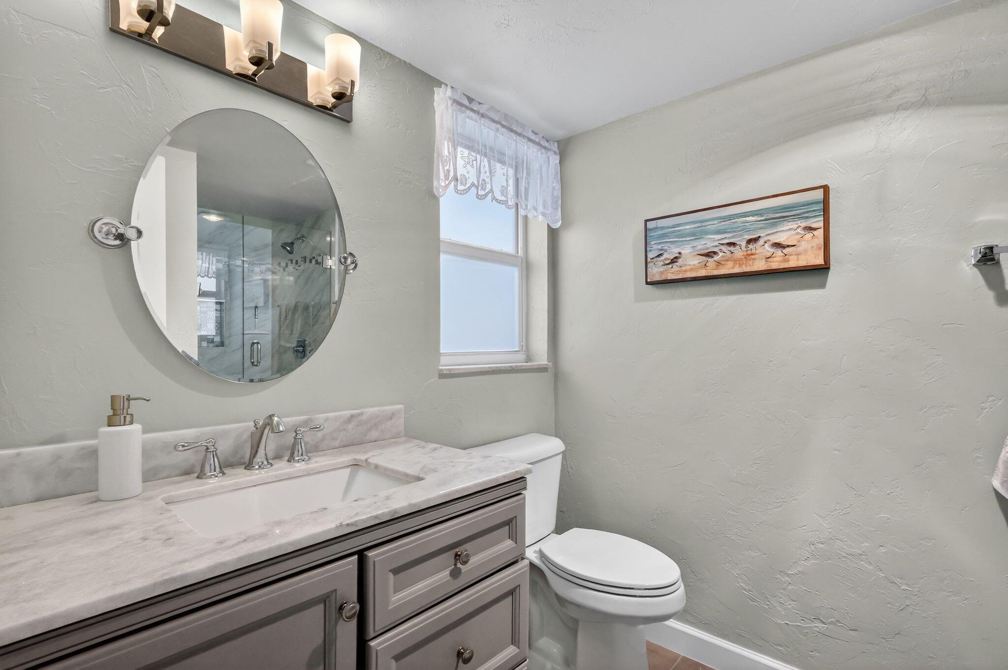 COLONIAL CLUB CONDO SEC 2 - Residential