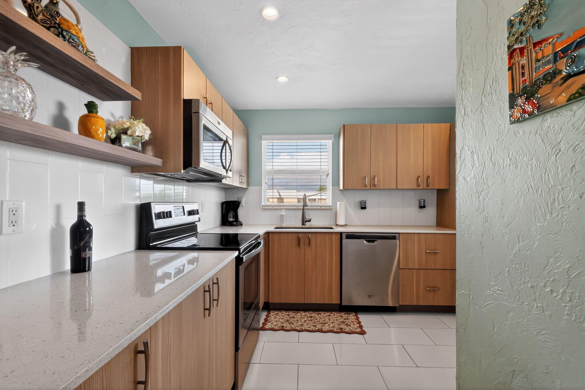 COLONIAL CLUB CONDO SEC 2 - Residential