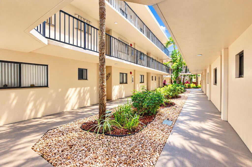 Photo of 5250 LAS VERDES Circle #314, Delray Beach, FL 33484 (MLS # B26094024)