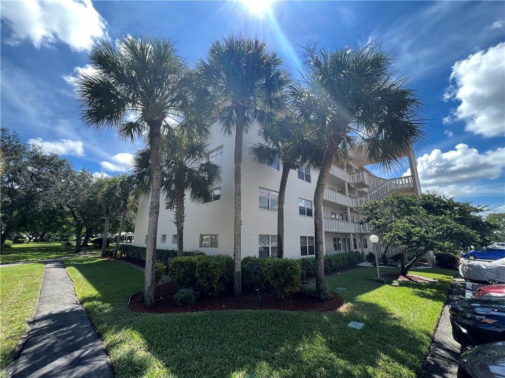 Wynmoor Village - Residential