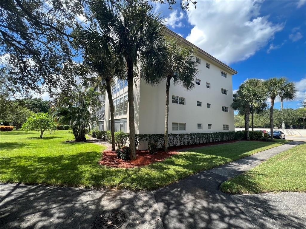 Wynmoor Village - Residential