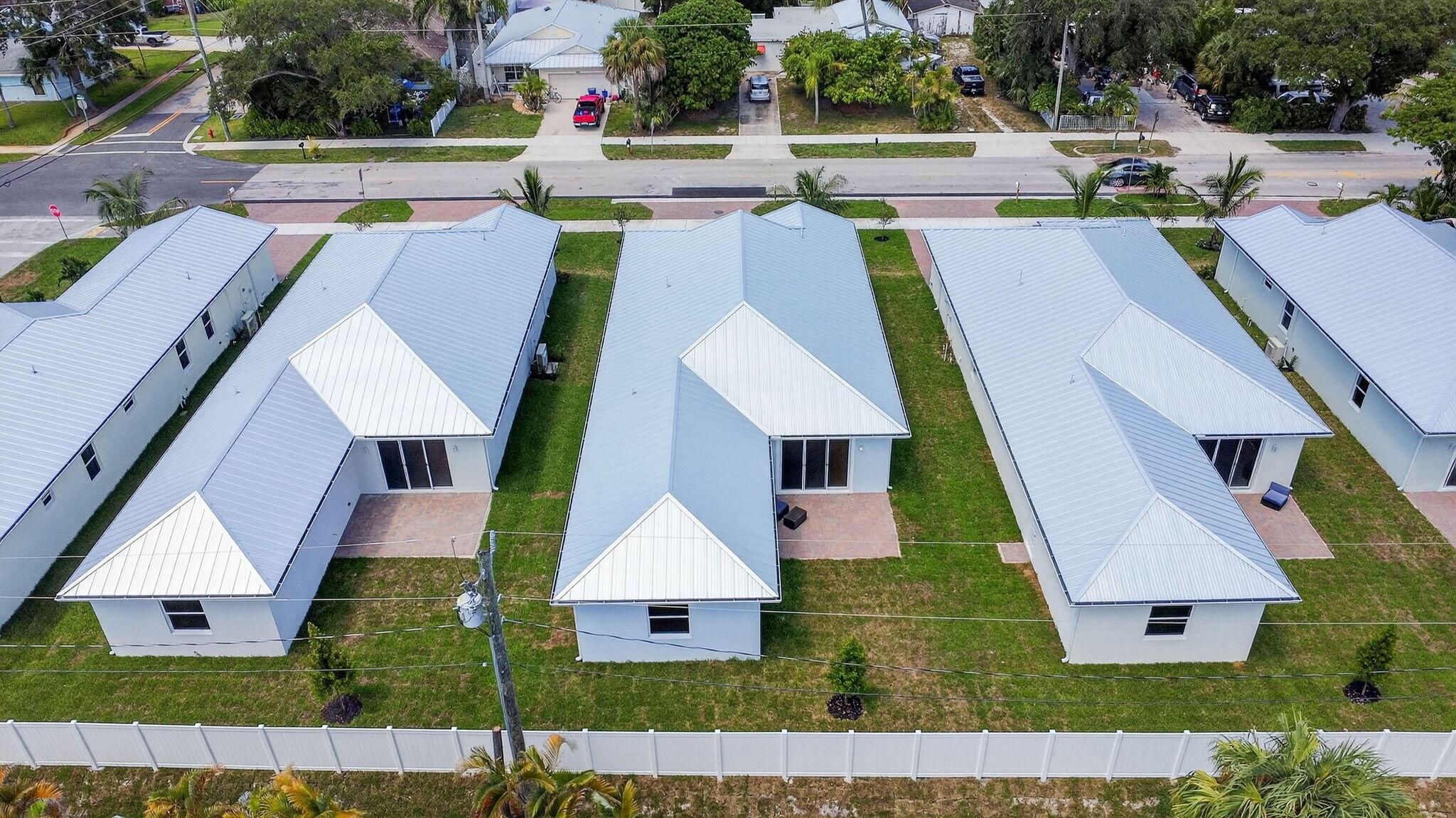 PINE GARDENS - Residential