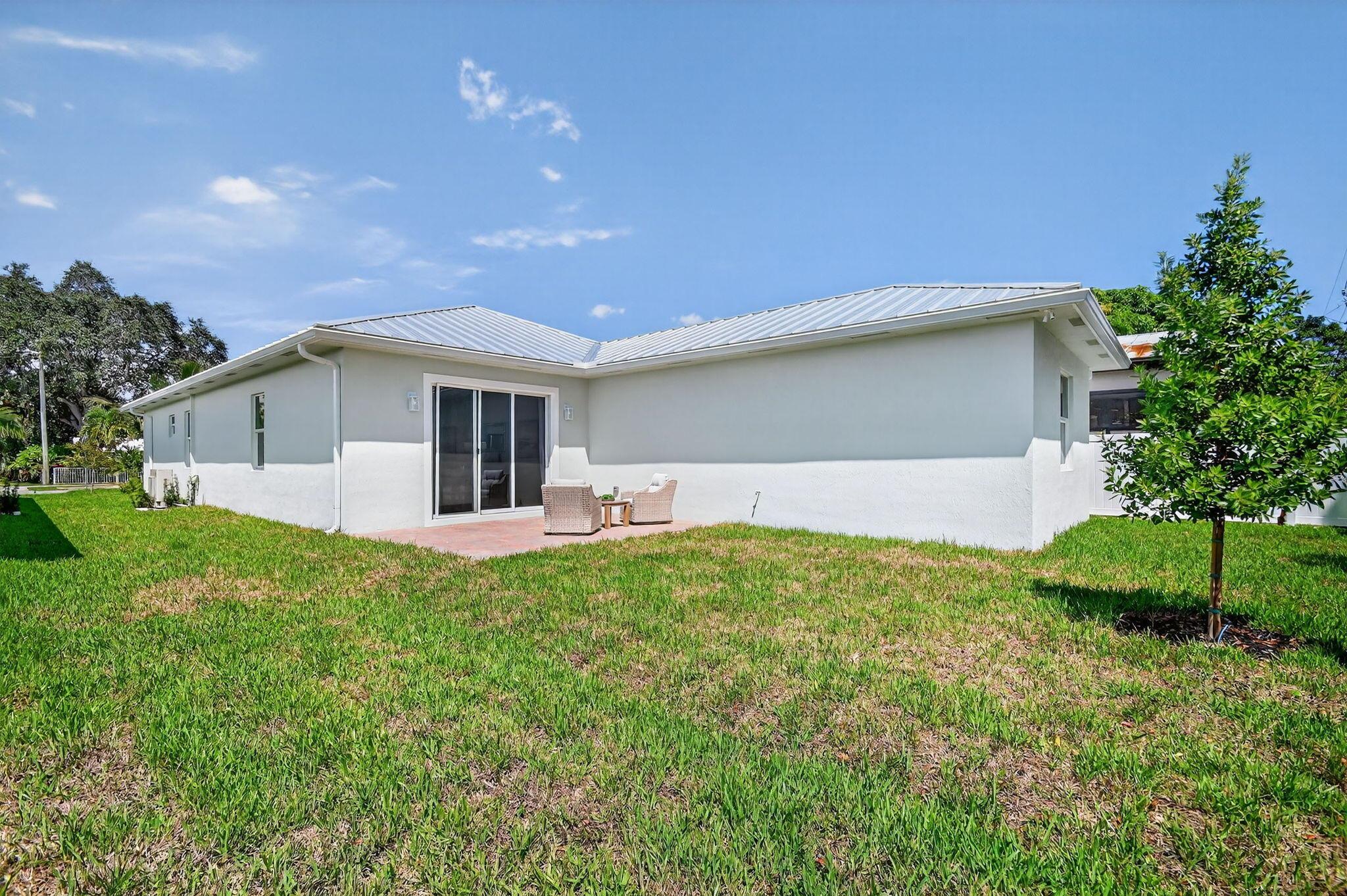 PINE GARDENS - Residential