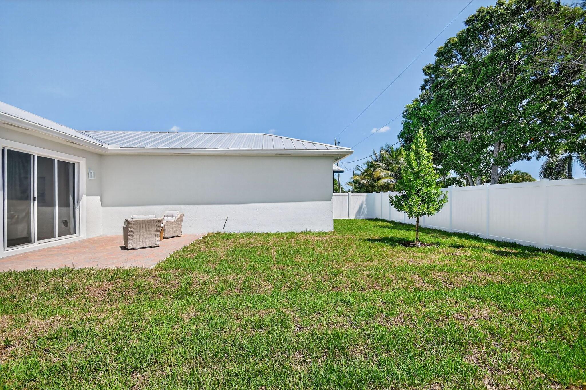 PINE GARDENS - Residential