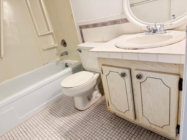 Century Village - NORTHAMPTON CONDOS - Residential