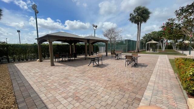 GOLDEN LAKES VILLAGE CONDO B C D - Residential