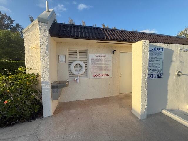 GOLDEN LAKES VILLAGE CONDO B C D - Residential