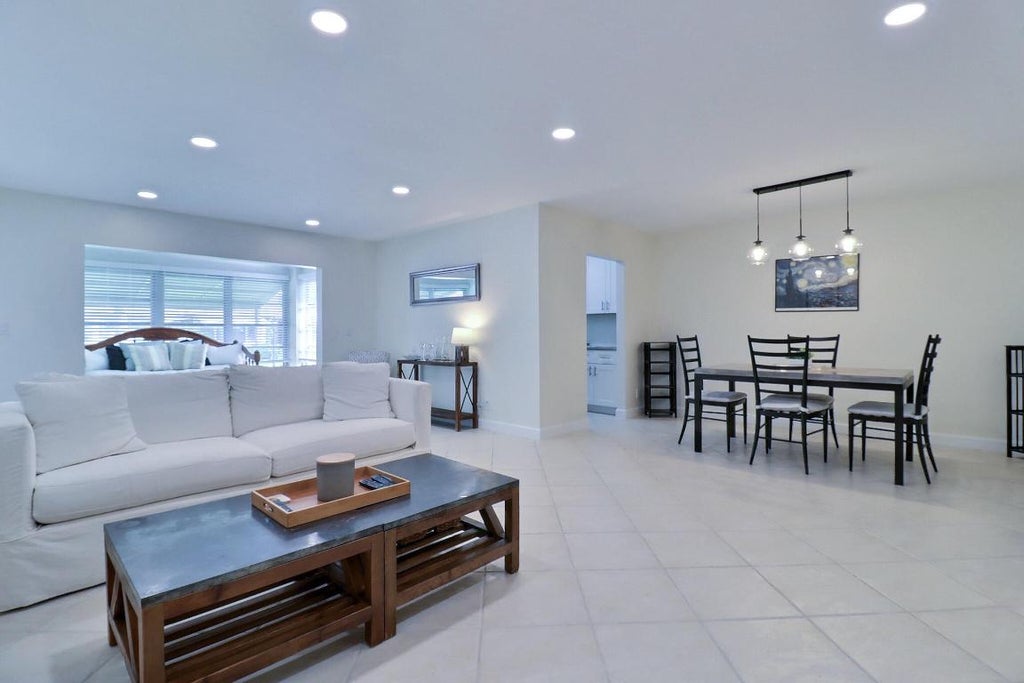 Photo of 1330 High Point Place N #C, Delray Beach, FL 33445 (MLS # R11136428)