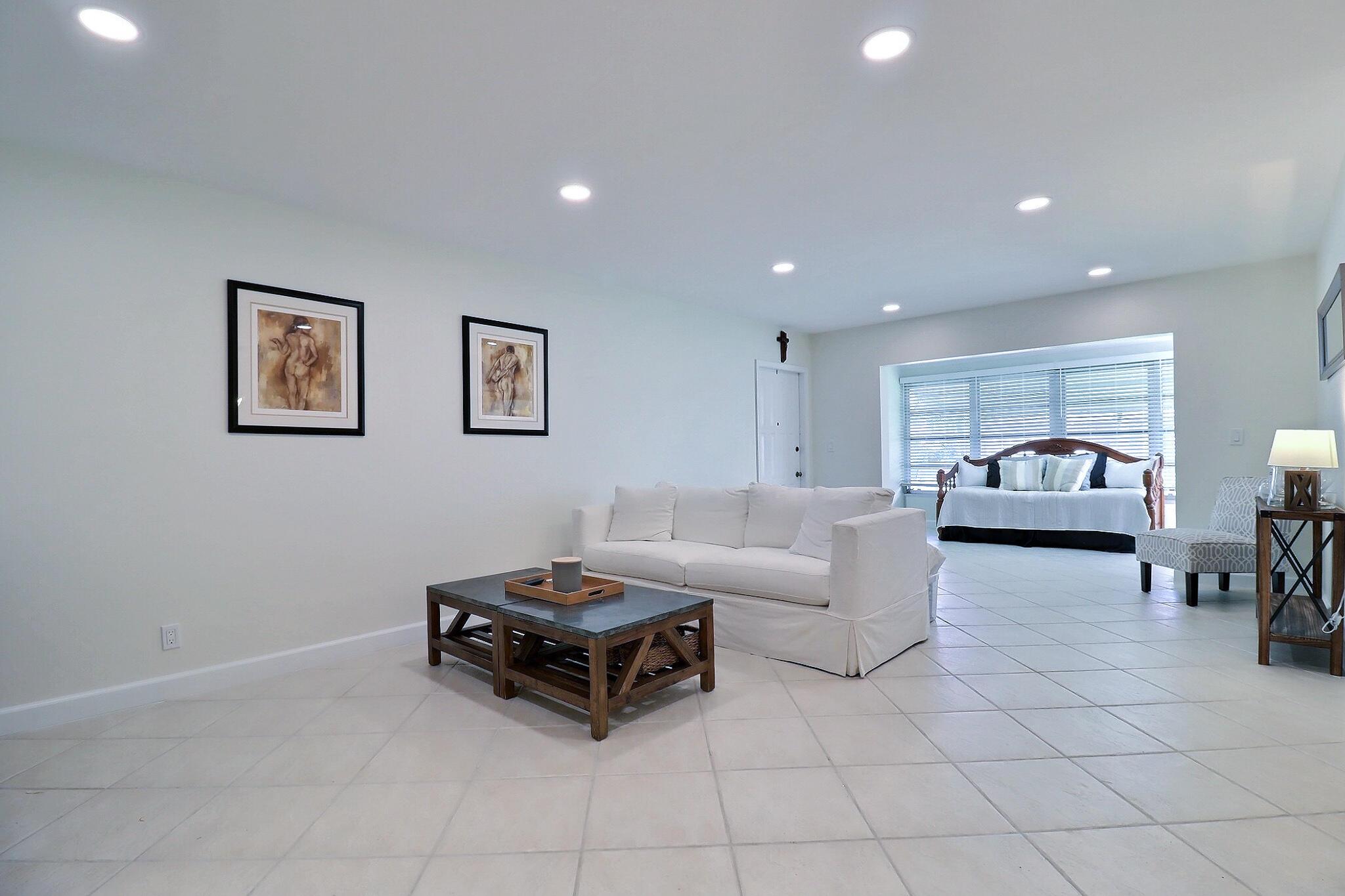 HIGH POINT OF DELRAY SEC - Residential