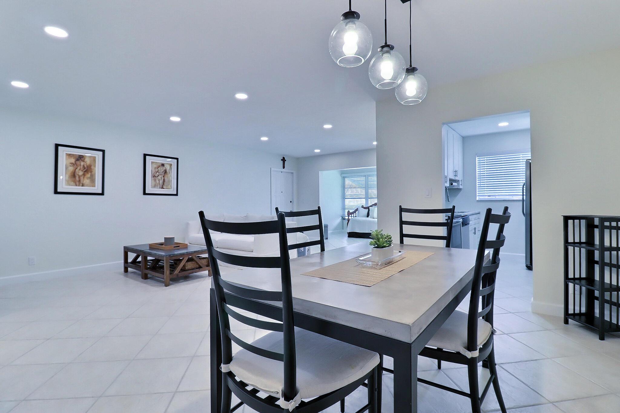 HIGH POINT OF DELRAY SEC - Residential