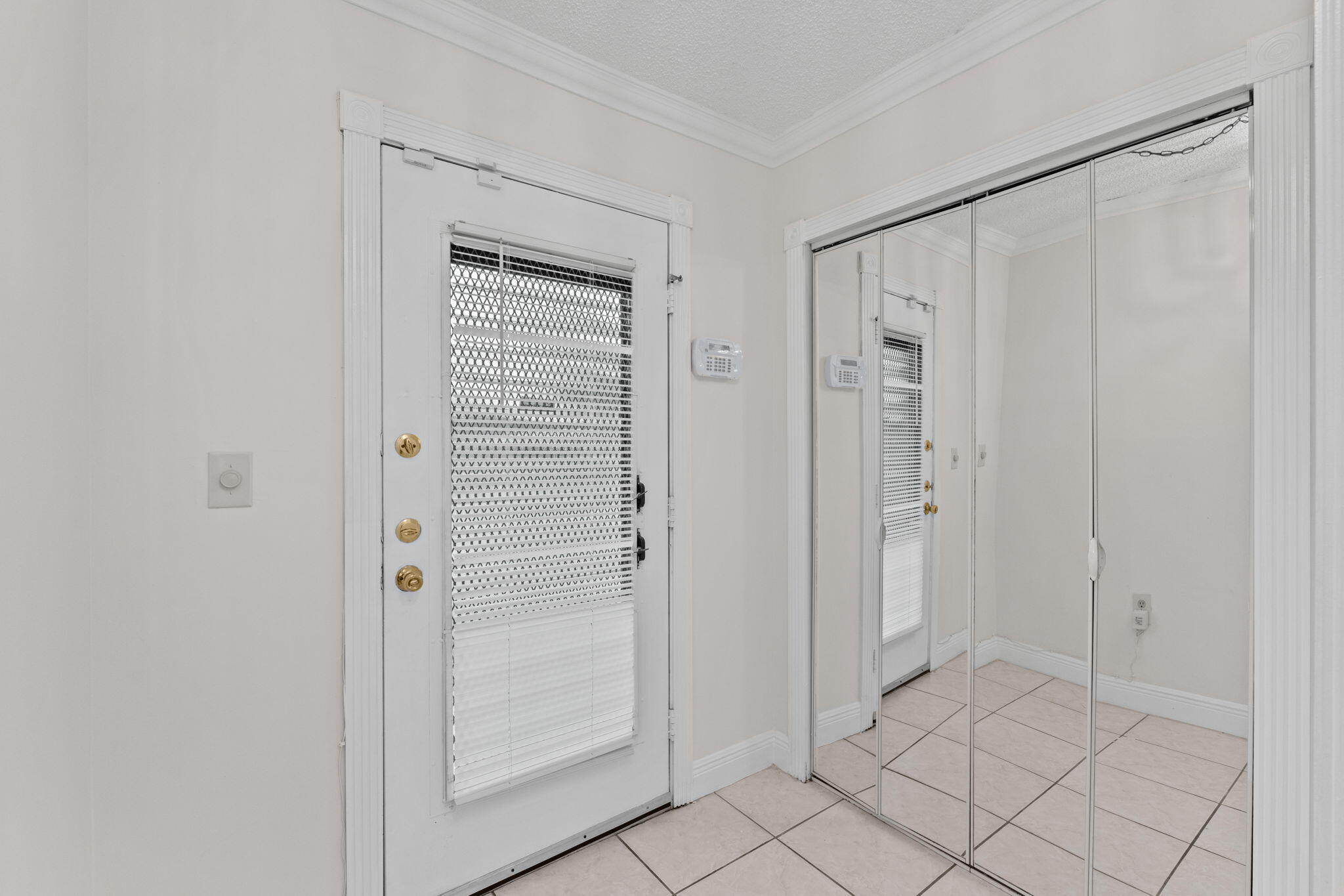 6085 N SABAL PALM Boulevard 107