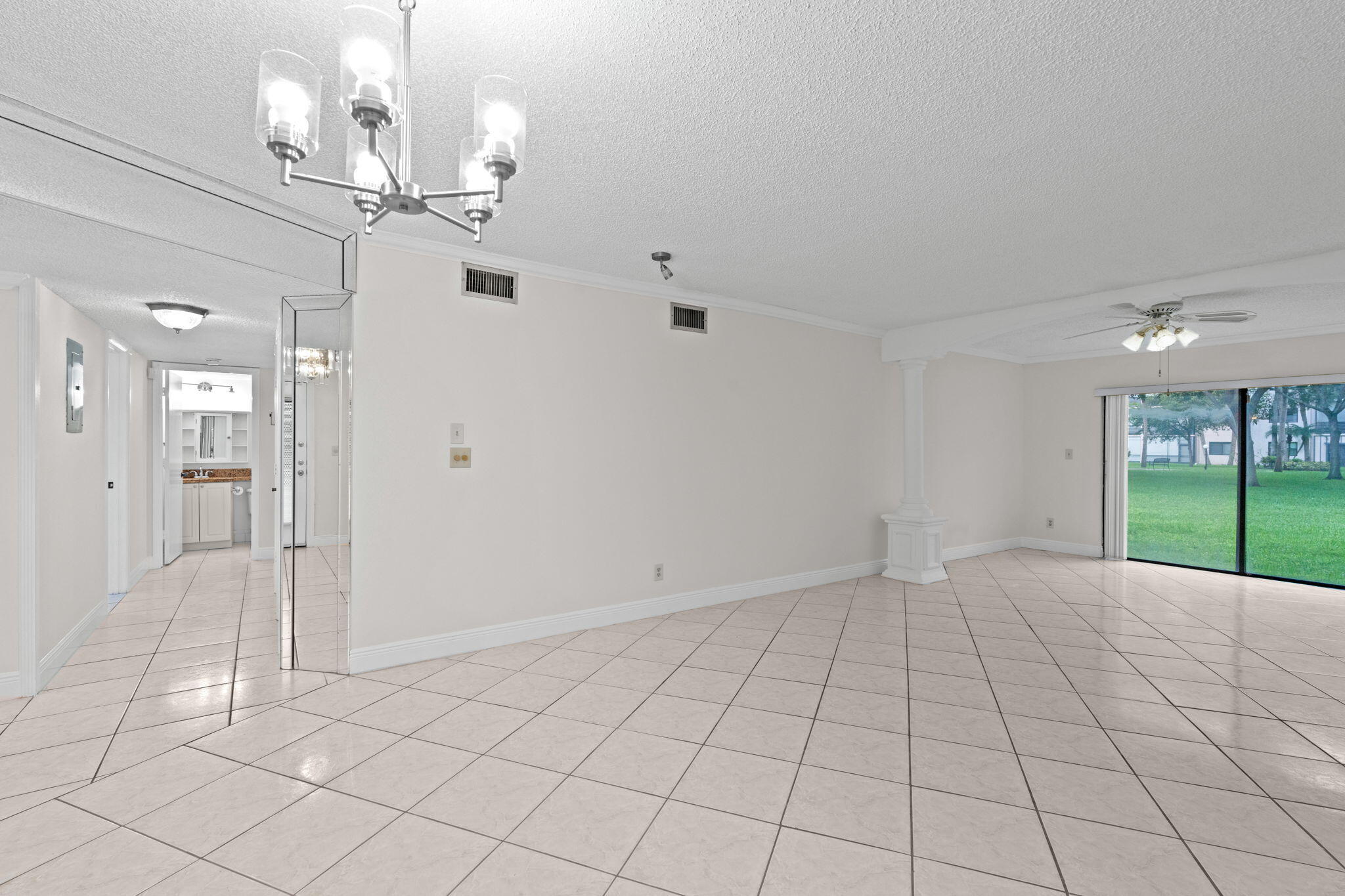 6085 N SABAL PALM Boulevard 107