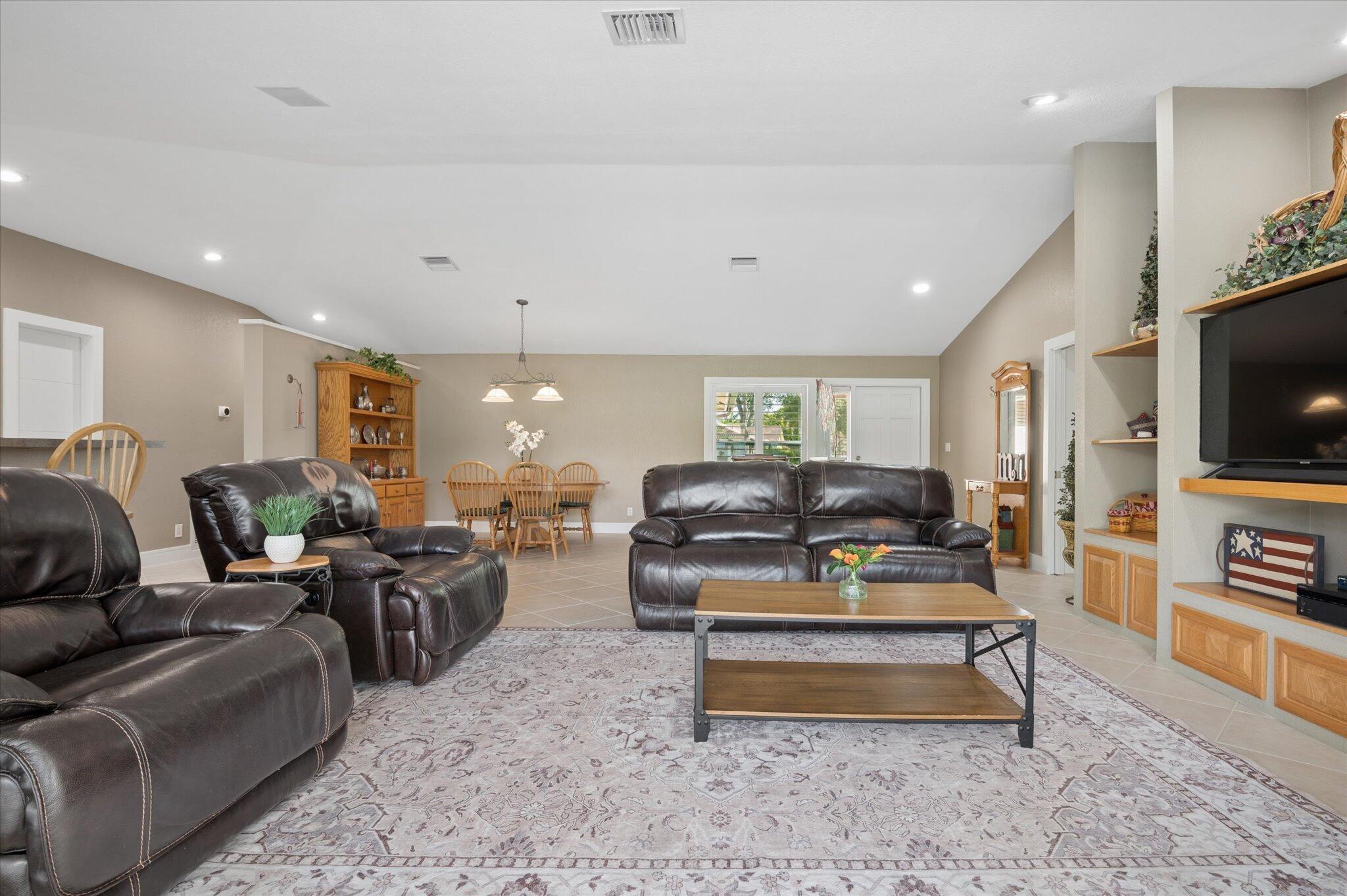 CYPRESS GLEN - Residential