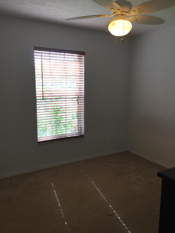 PORT ST LUCIE SECTION 48 1ST REPLAT - Residential