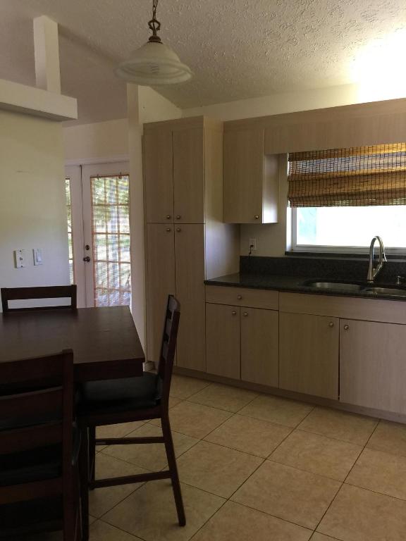 PORT ST LUCIE SECTION 48 1ST REPLAT - Residential